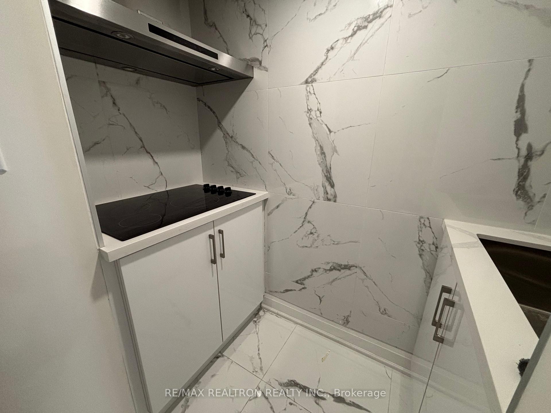 Photo 12 of 90 Robert Eaton Avenue, Markham, Middlefield — HOMEH