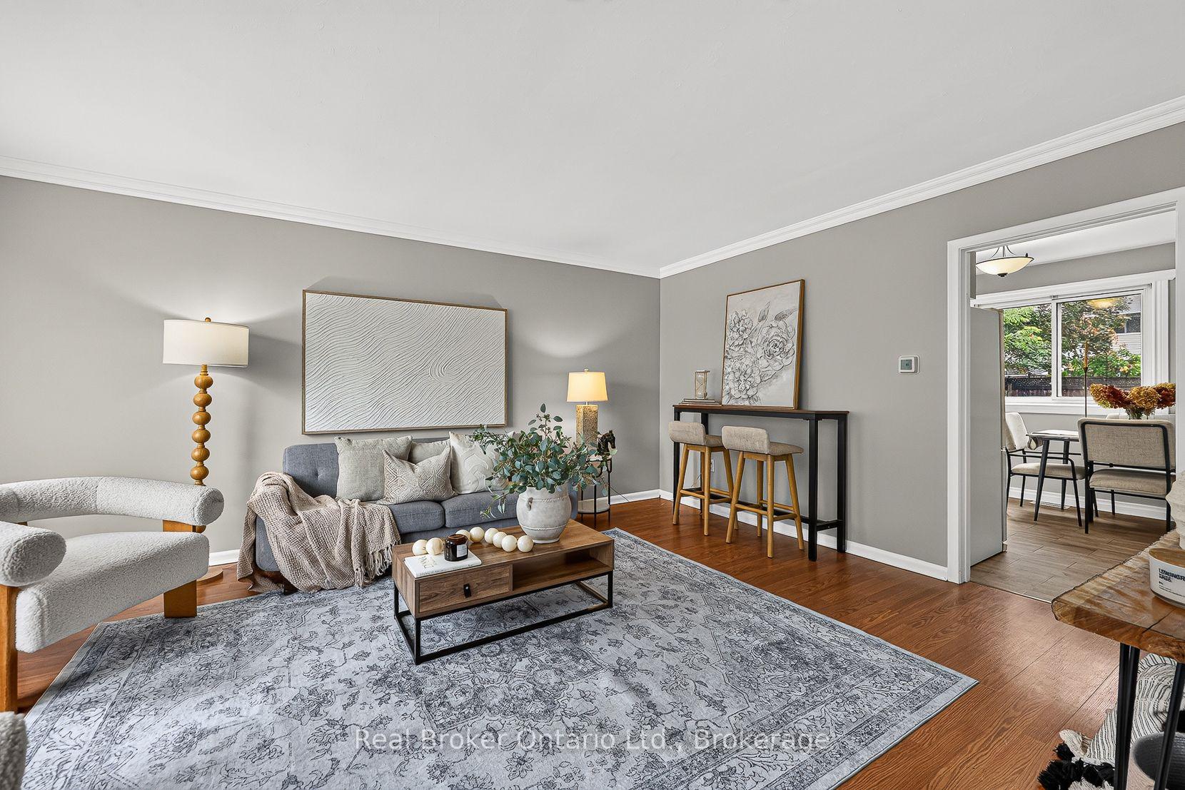 Photo 6 of 1012 Warwick Street, Woodstock, Woodstock - North — HOMEH
