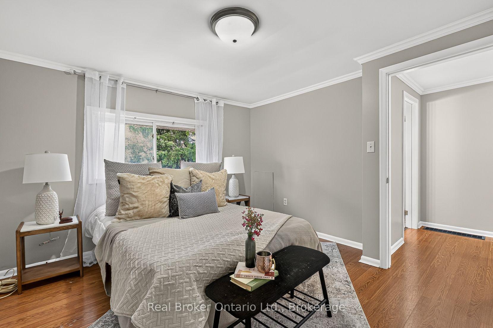 Photo 21 of 1012 Warwick Street, Woodstock, Woodstock - North — HOMEH