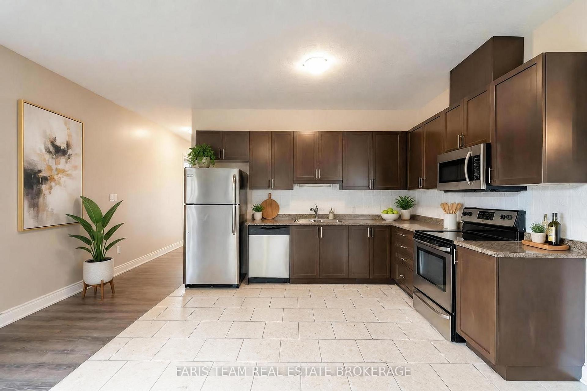 Photo 5 of 3118 Emperor Drive, Orillia — HOMEH