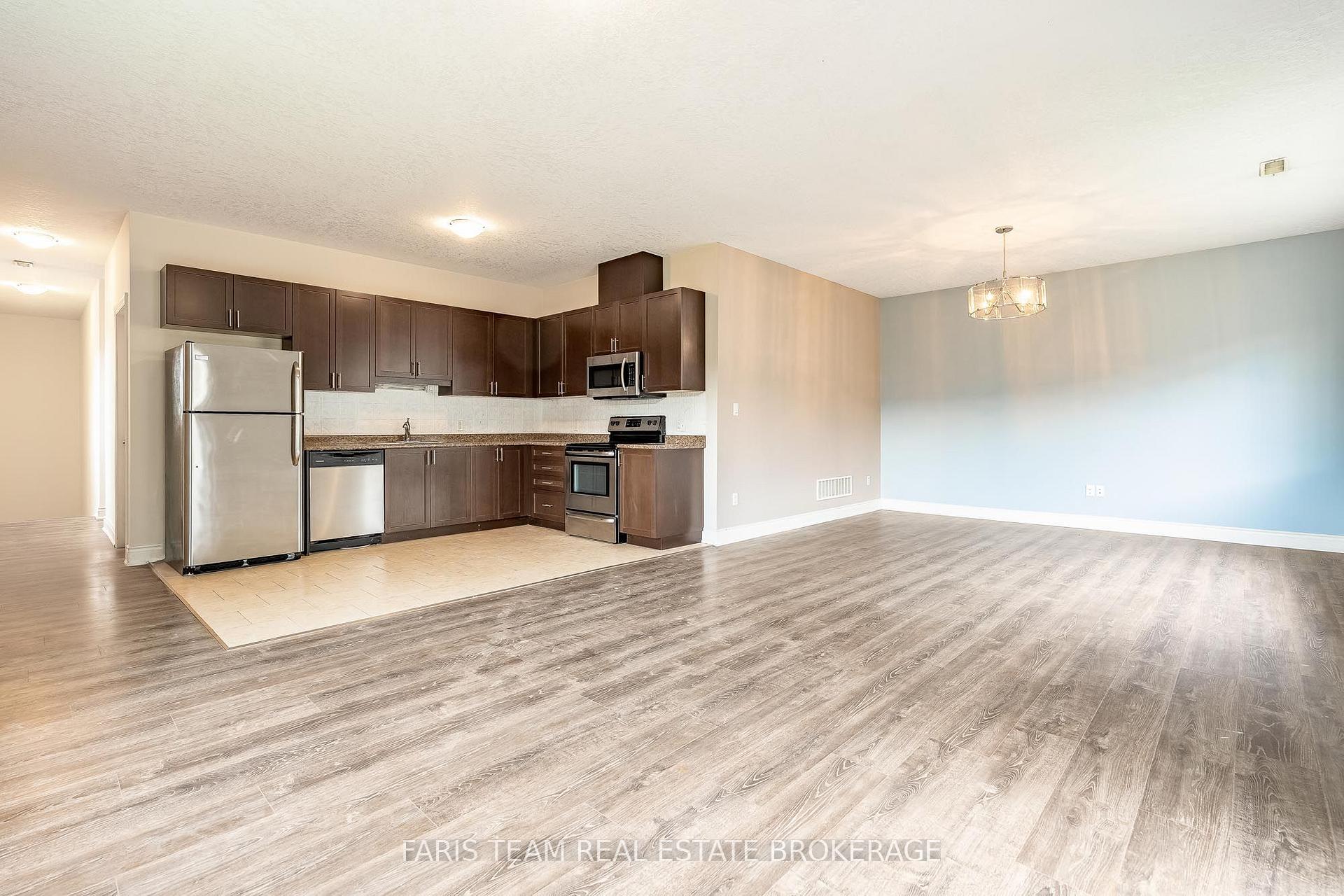 Photo 10 of 3118 Emperor Drive, Orillia — HOMEH