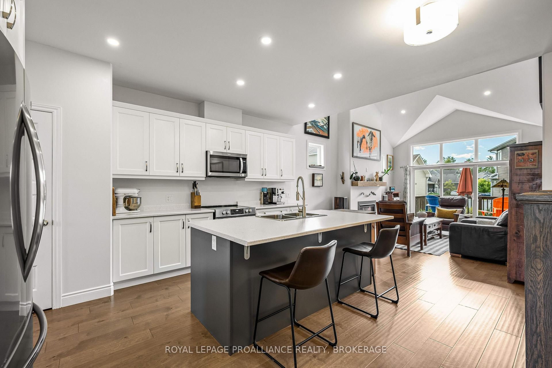 Photo 10 of 209 Mill Pond Place, Kingston, West of Sir John A. Blvd — HOMEH