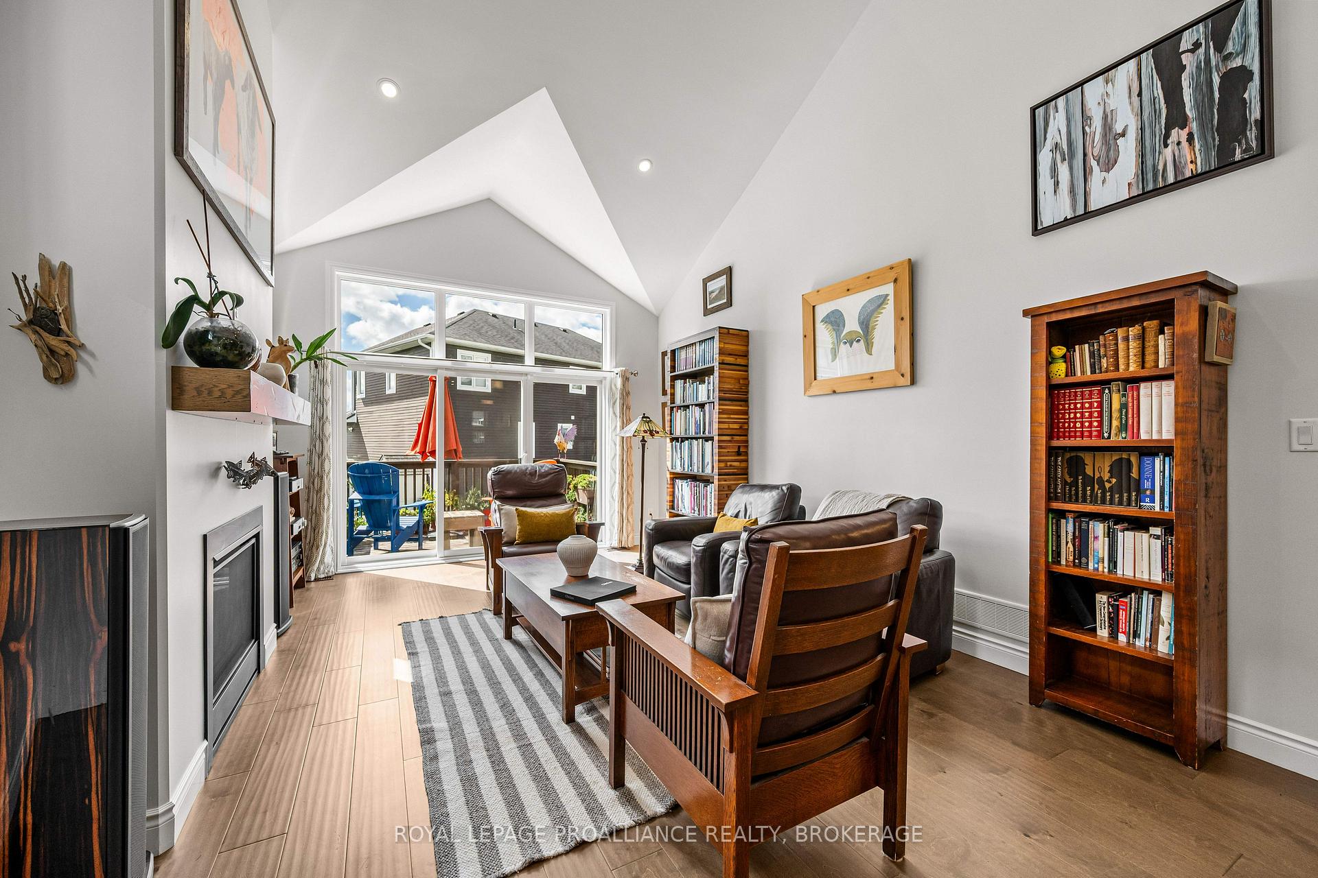 Photo 13 of 209 Mill Pond Place, Kingston, West of Sir John A. Blvd — HOMEH