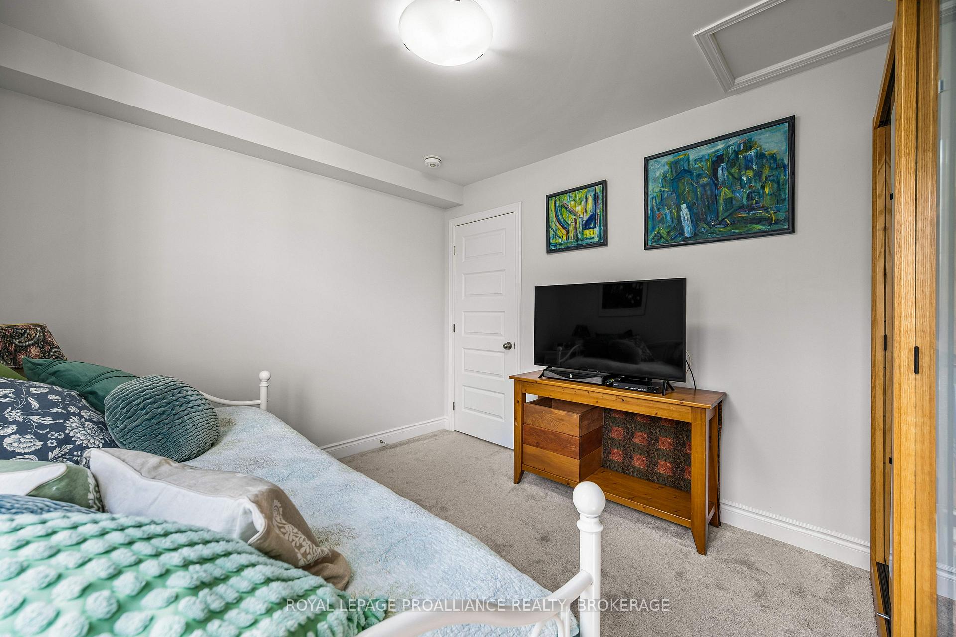 Photo 26 of 209 Mill Pond Place, Kingston, West of Sir John A. Blvd — HOMEH