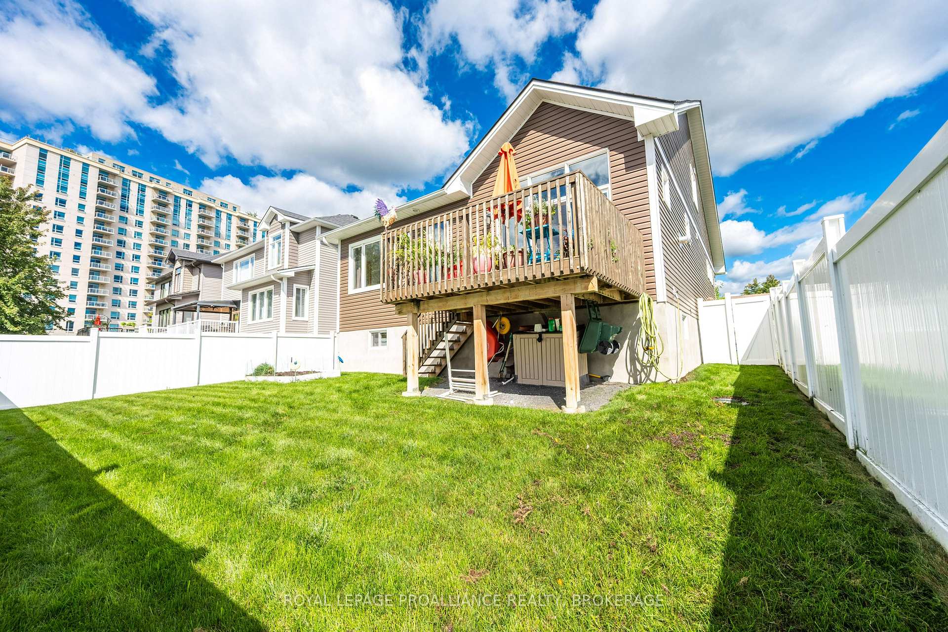 Photo 35 of 209 Mill Pond Place, Kingston, West of Sir John A. Blvd — HOMEH