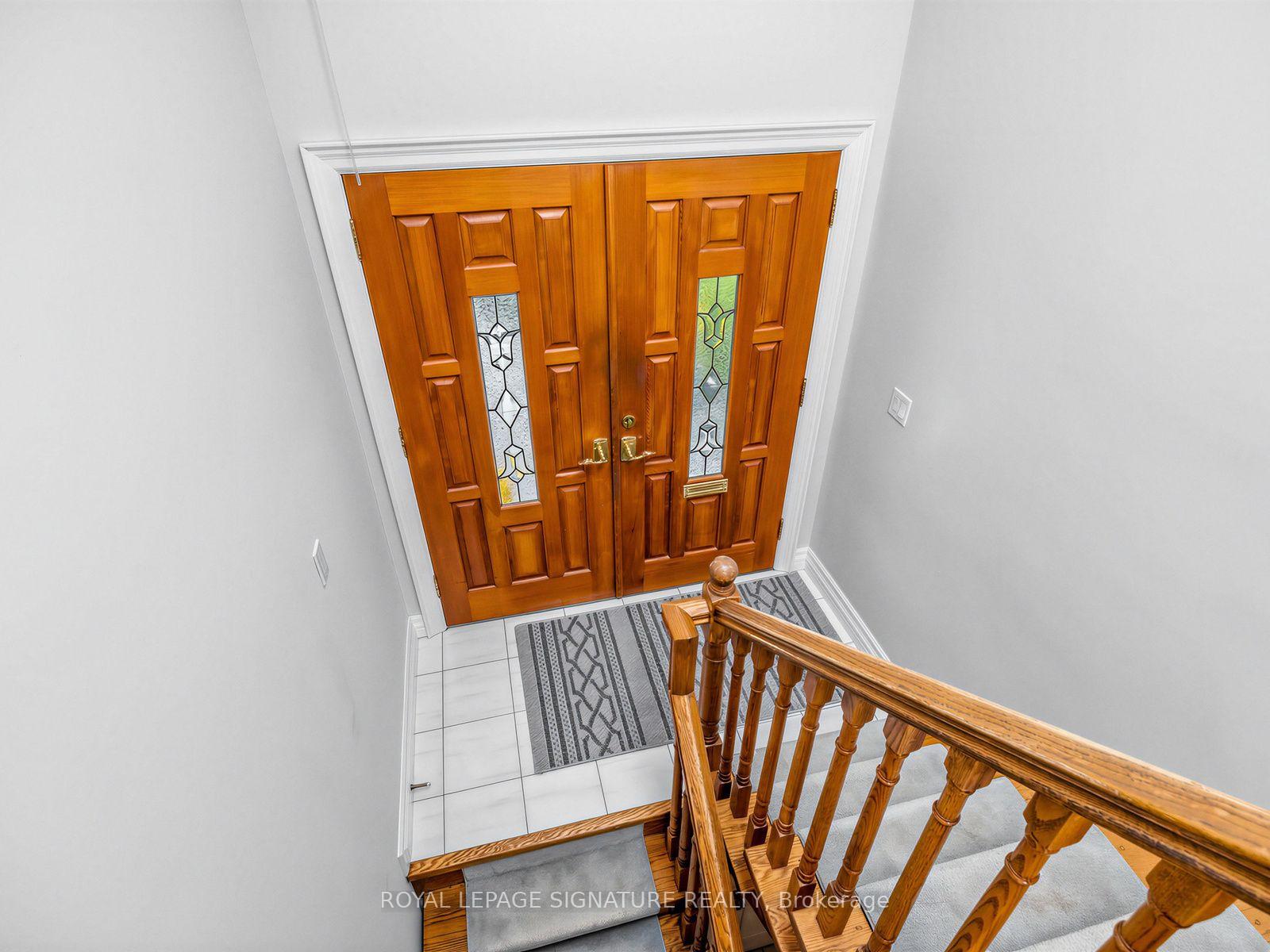 Photo 3 of 39 Buxton Road, North York, Downsview-Roding-CFB — HOMEH