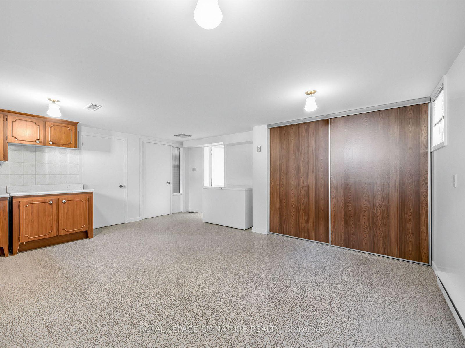 Photo 34 of 39 Buxton Road, North York, Downsview-Roding-CFB — HOMEH
