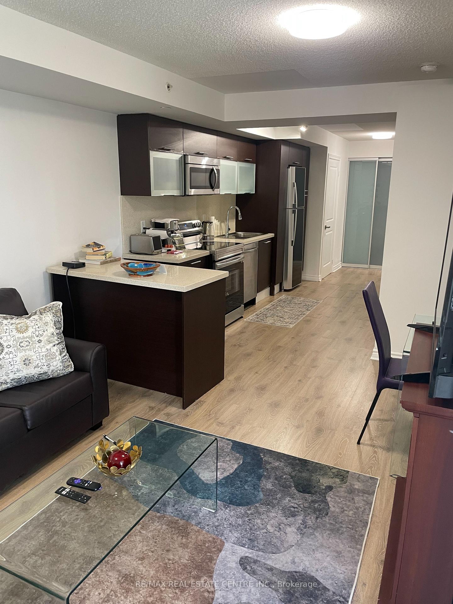 Photo 7 of Unit 724, 386 Yonge Street, Toronto, Bay Street Corridor — HOMEH