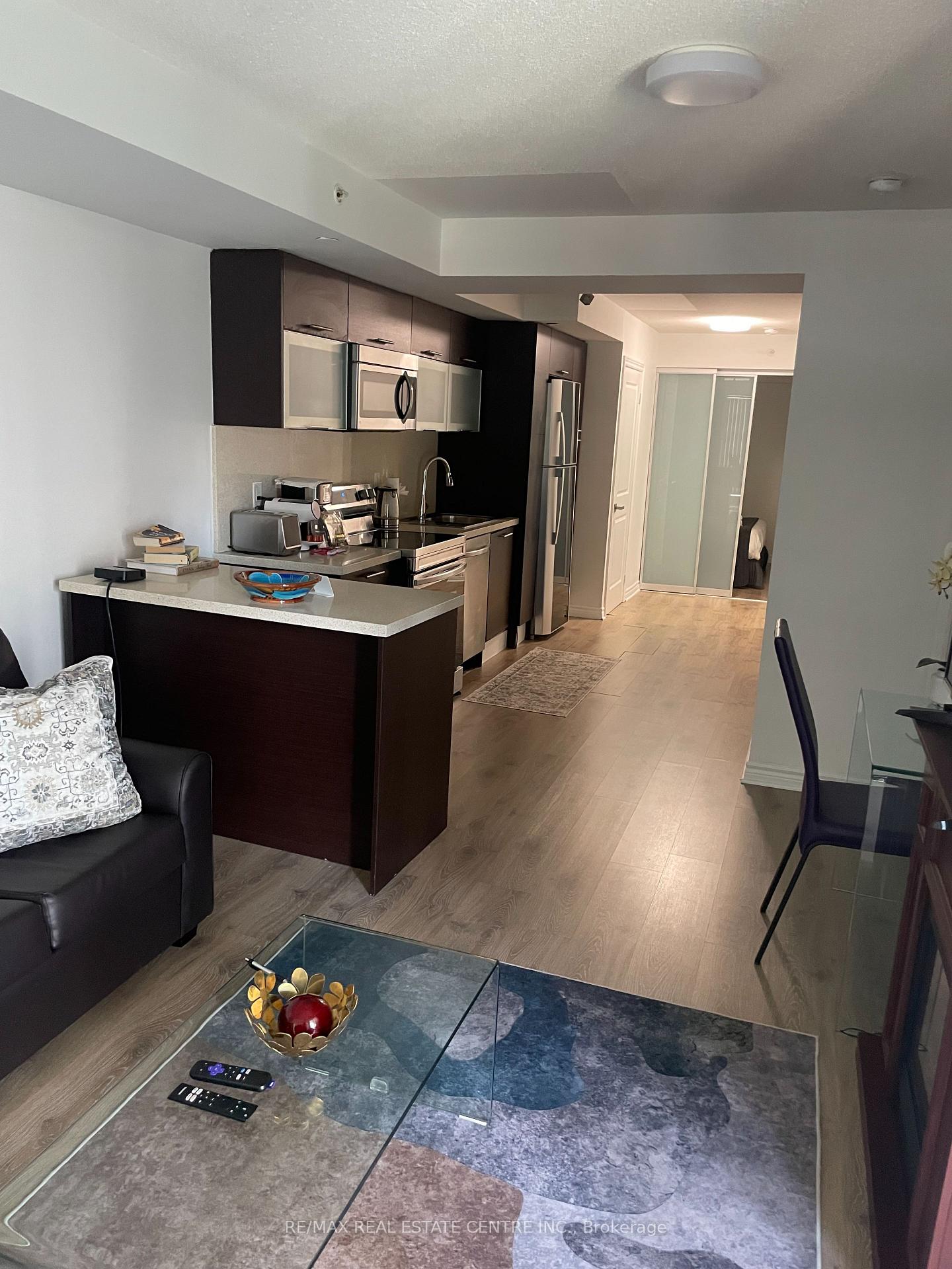Photo 8 of Unit 724, 386 Yonge Street, Toronto, Bay Street Corridor — HOMEH