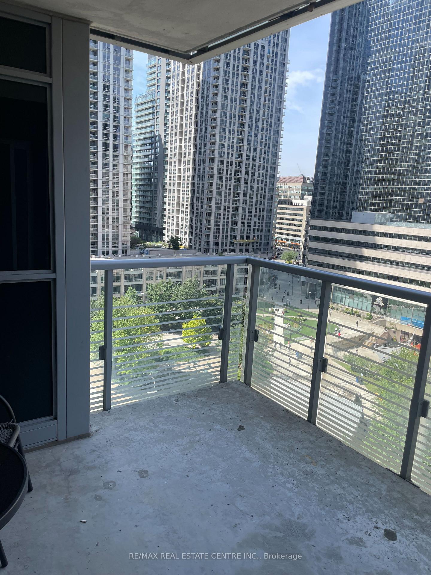 Photo 14 of Unit 724, 386 Yonge Street, Toronto, Bay Street Corridor — HOMEH