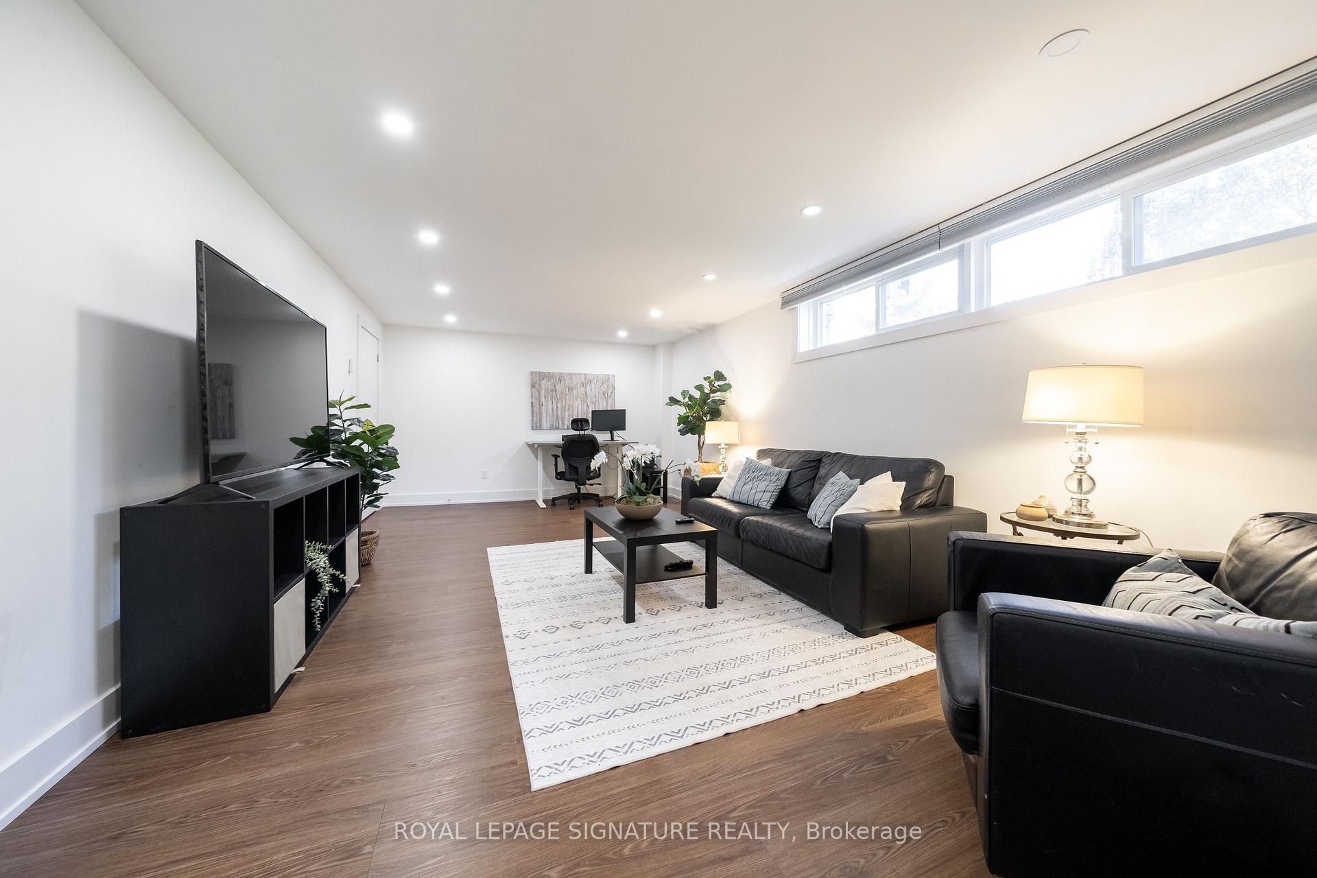 Photo 22 of 3510 Burningelm Crescent, Mississauga, Applewood — HOMEH