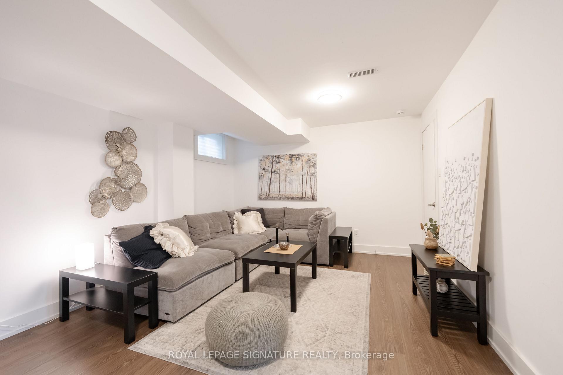 Photo 25 of 3510 Burningelm Crescent, Mississauga, Applewood — HOMEH