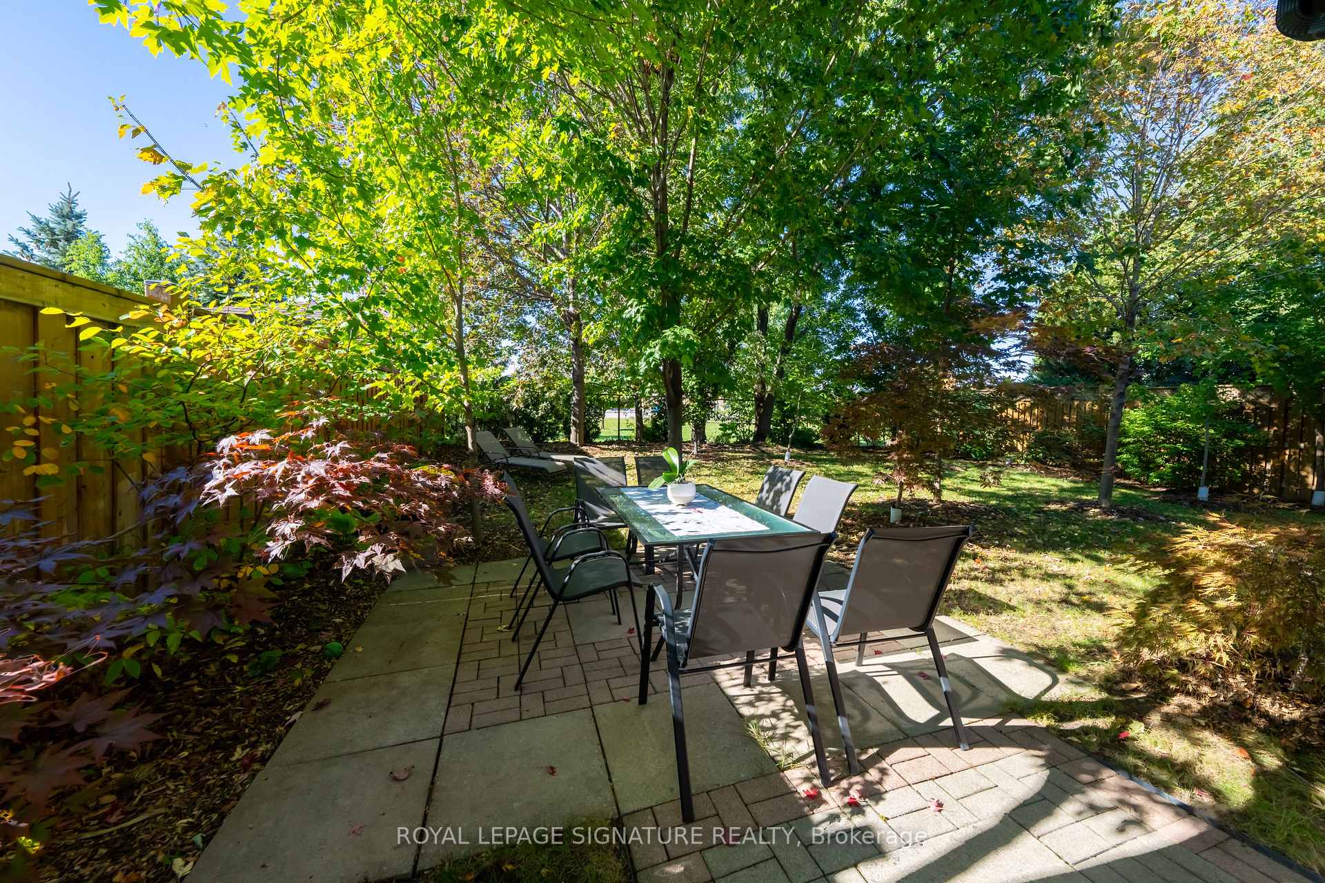Photo 31 of 3510 Burningelm Crescent, Mississauga, Applewood — HOMEH