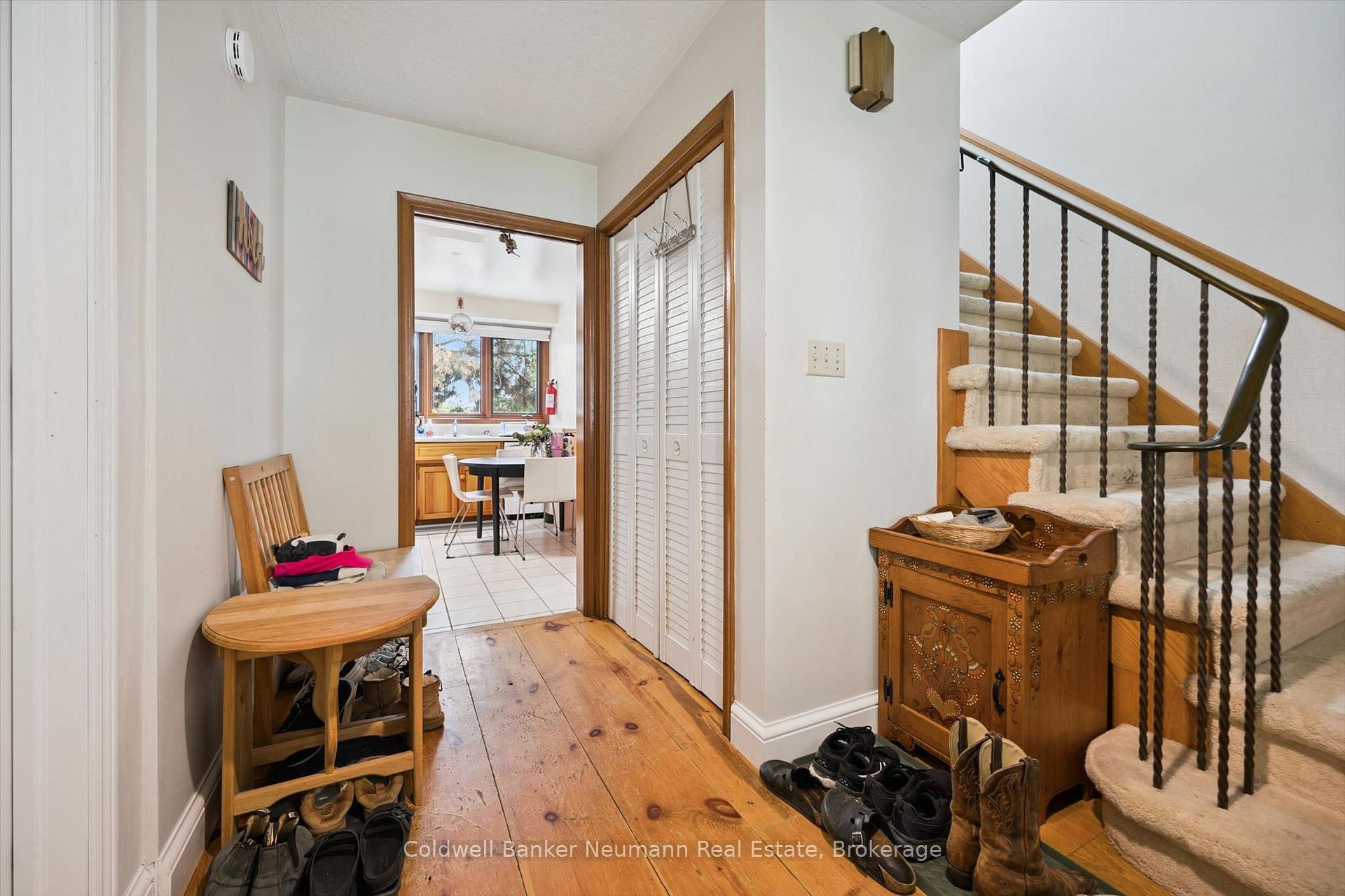 Photo 6 of 10 Skye Place, Guelph, Dovercliffe Park/Old University — HOMEH