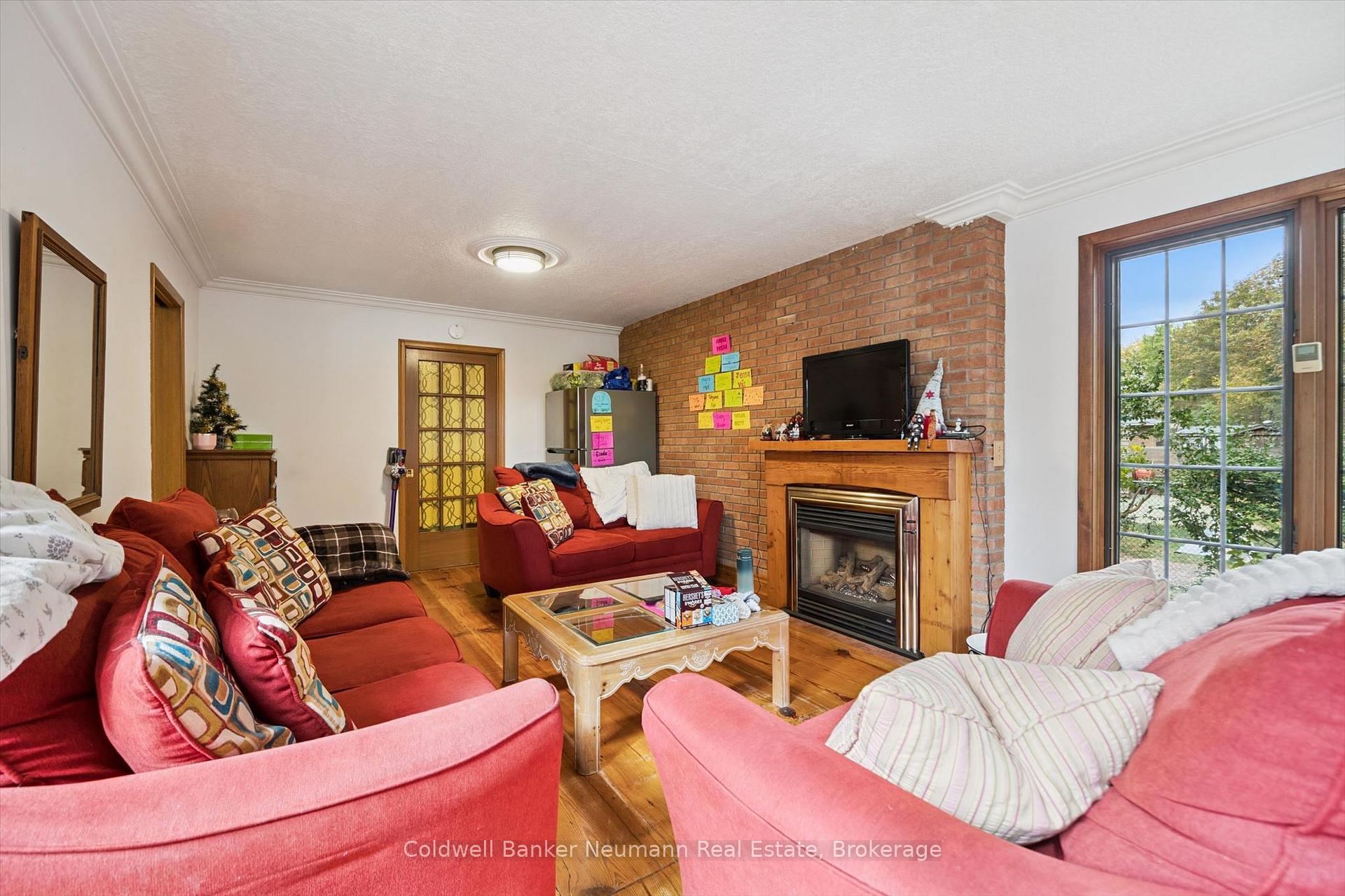 Photo 10 of 10 Skye Place, Guelph, Dovercliffe Park/Old University — HOMEH