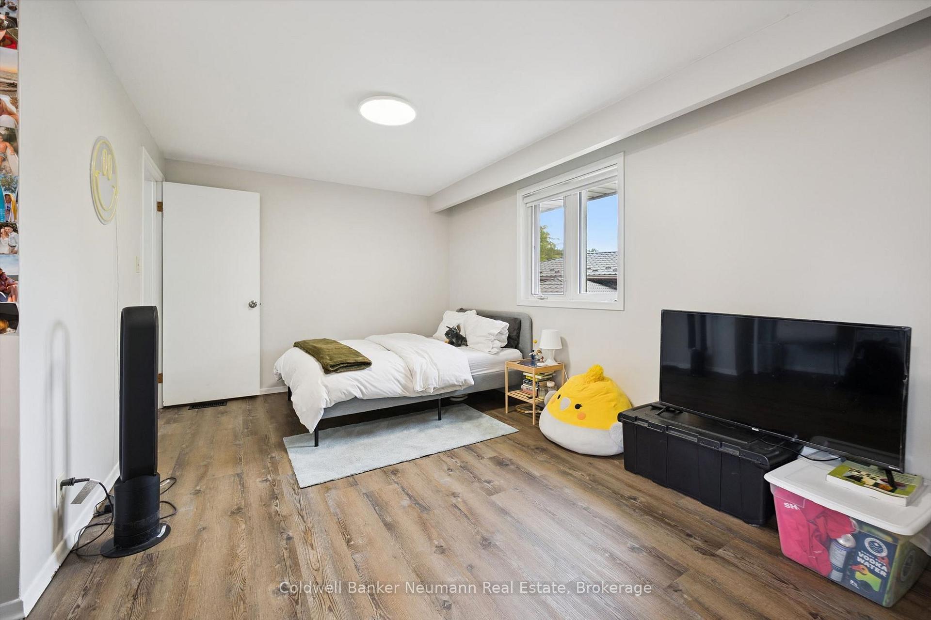 Photo 21 of 10 Skye Place, Guelph, Dovercliffe Park/Old University — HOMEH