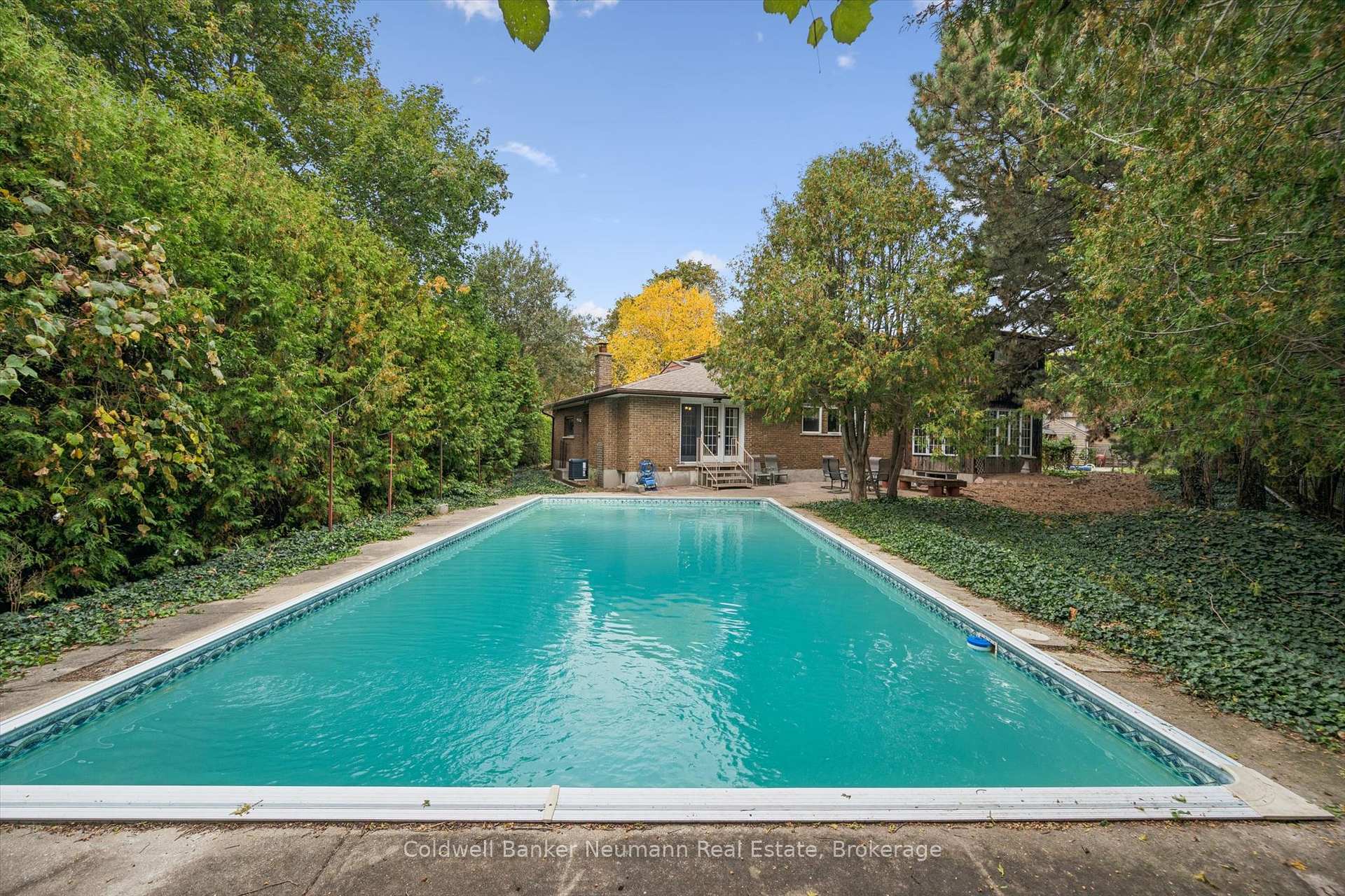 Photo 32 of 10 Skye Place, Guelph, Dovercliffe Park/Old University — HOMEH