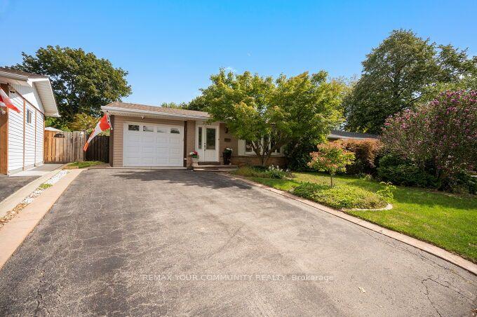 Photo 3 of 3202 Centennial Drive E, Burlington, Palmer — HOMEH
