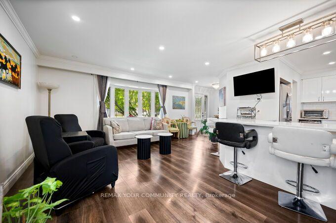 Photo 9 of 3202 Centennial Drive E, Burlington, Palmer — HOMEH