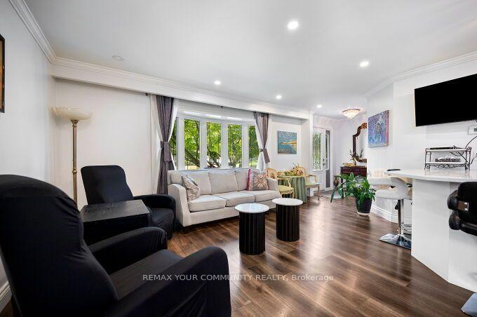 Photo 10 of 3202 Centennial Drive E, Burlington, Palmer — HOMEH