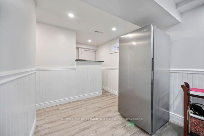 Photo 33 of 3202 Centennial Drive E, Burlington, Palmer — HOMEH