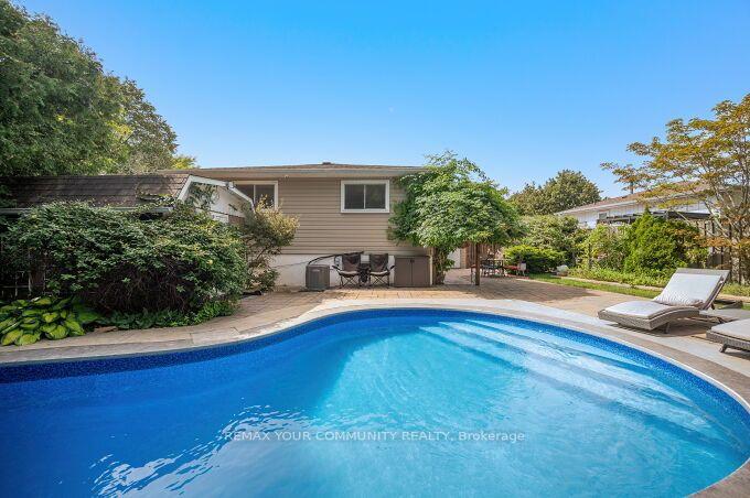 Photo 40 of 3202 Centennial Drive E, Burlington, Palmer — HOMEH