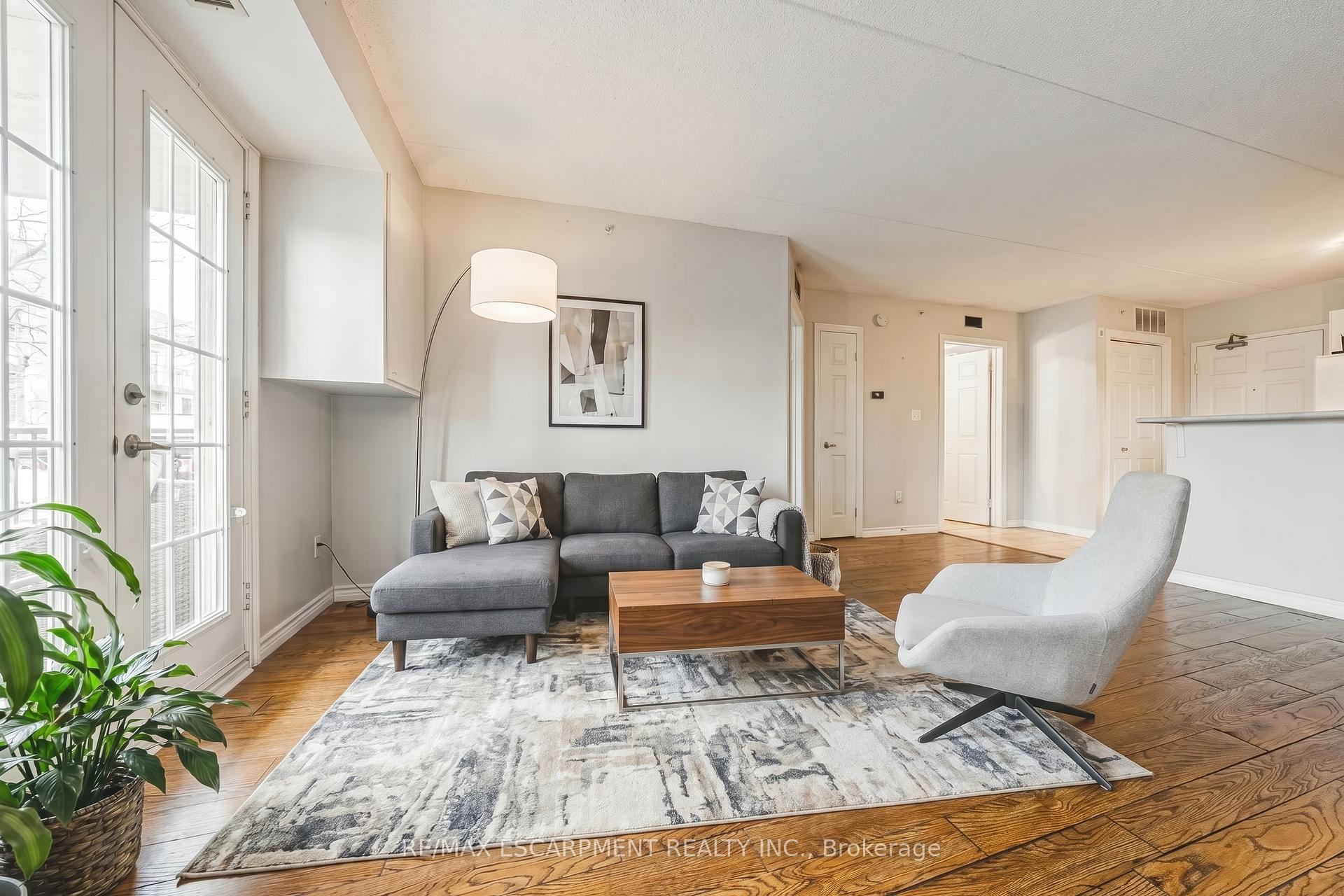 Photo 7 of Unit 313, 1451 Walkers Line, Burlington, Tansley — HOMEH