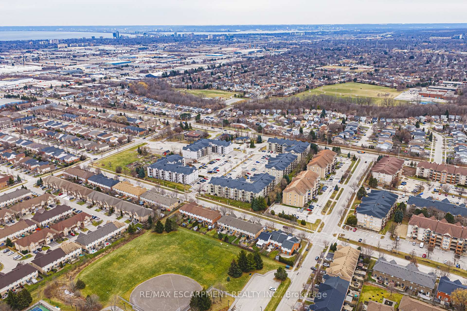 Photo 29 of Unit 313, 1451 Walkers Line, Burlington, Tansley — HOMEH