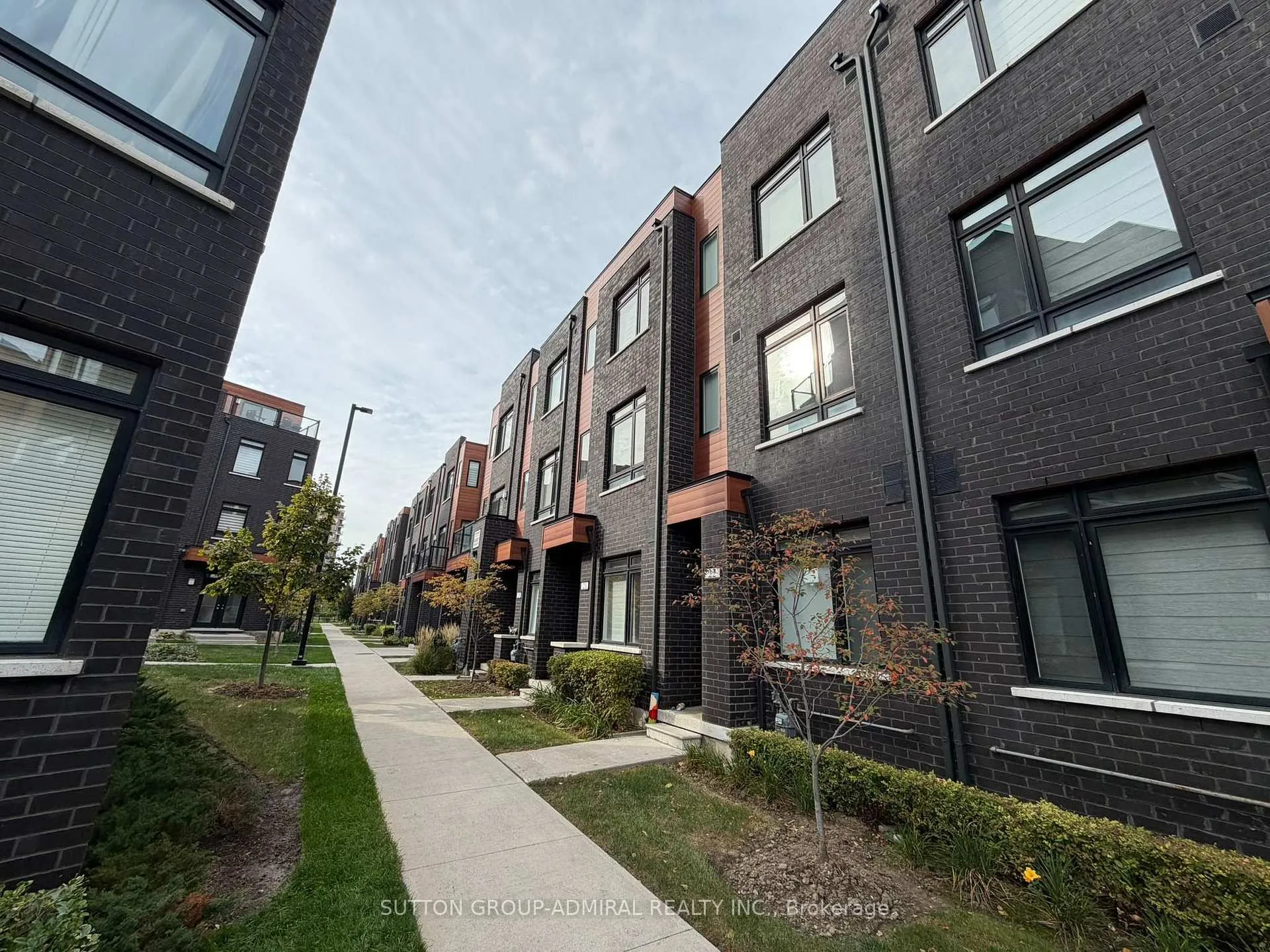 Photo of Unit 22, 370 Red Maple Road