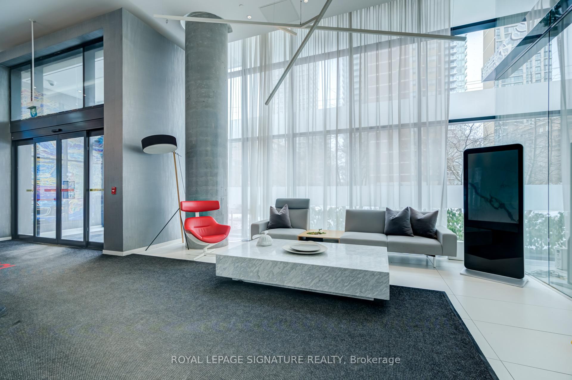 Photo 5 of Unit 2710, 185 Roehampton Avenue, Toronto, Mount Pleasant West — HOMEH