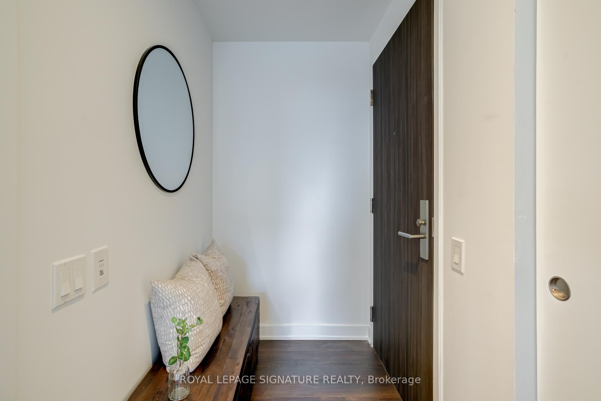 Photo 6 of Unit 2710, 185 Roehampton Avenue, Toronto, Mount Pleasant West — HOMEH