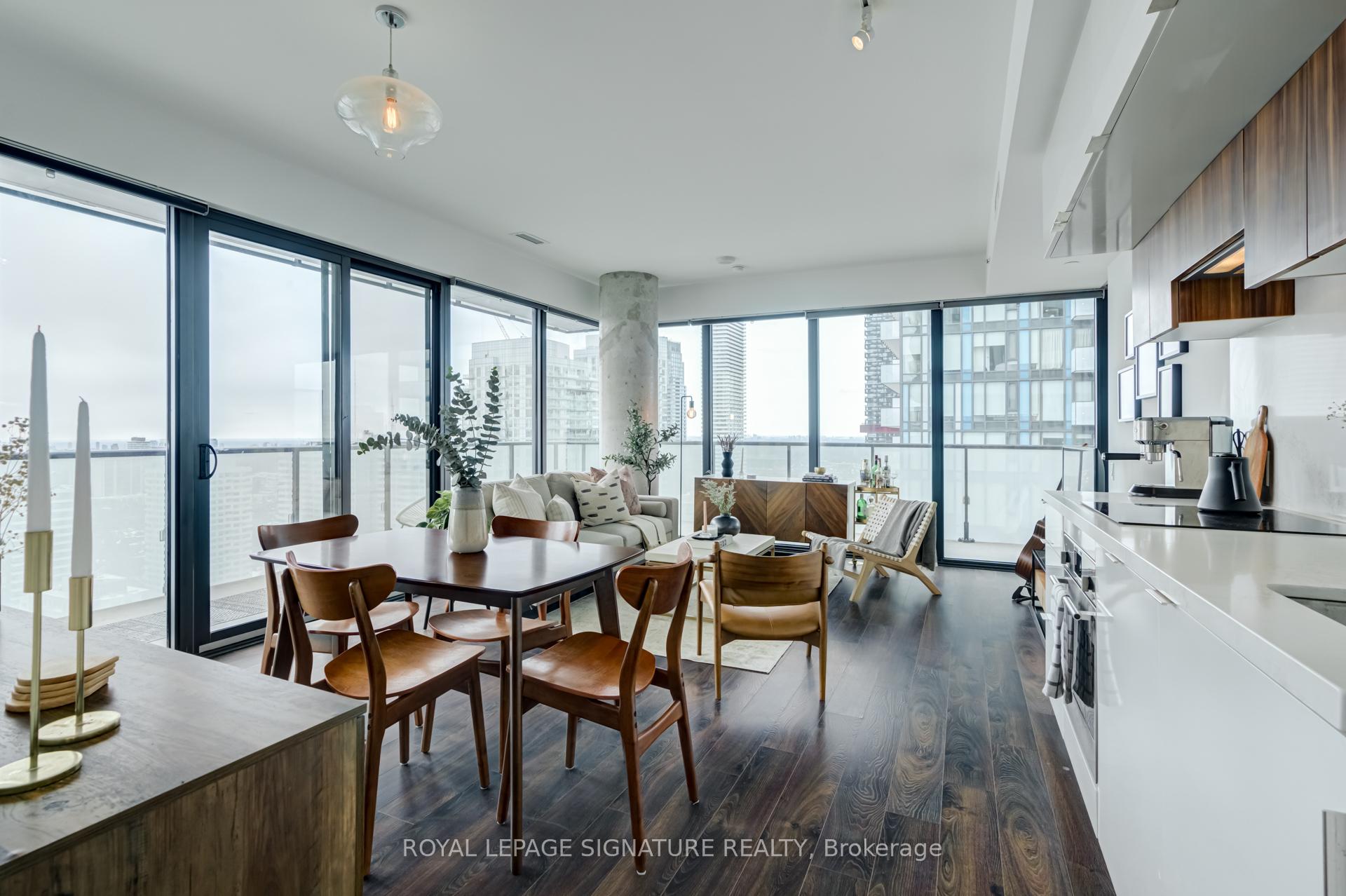Photo 8 of Unit 2710, 185 Roehampton Avenue, Toronto, Mount Pleasant West — HOMEH