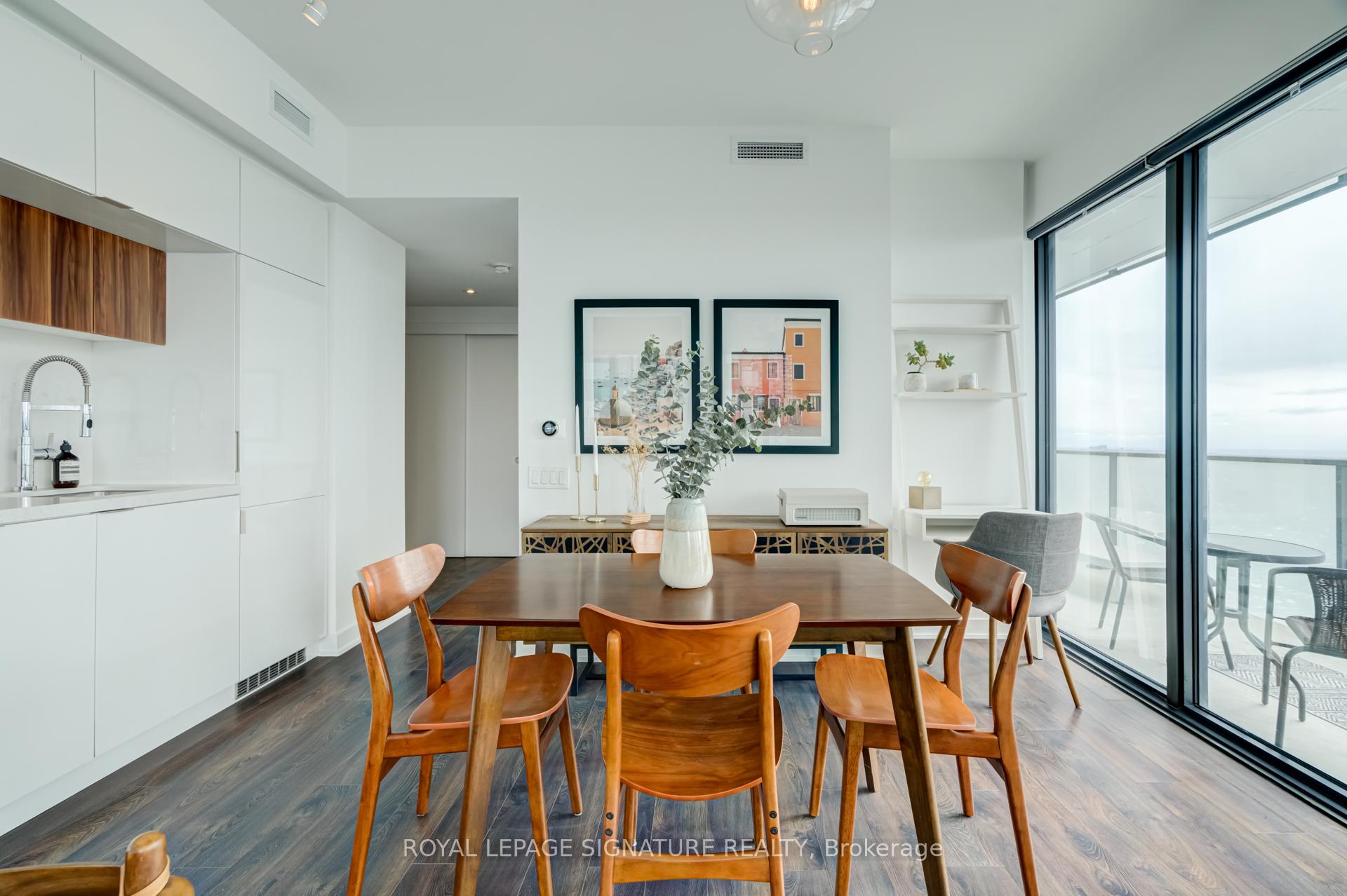 Photo 15 of Unit 2710, 185 Roehampton Avenue, Toronto, Mount Pleasant West — HOMEH