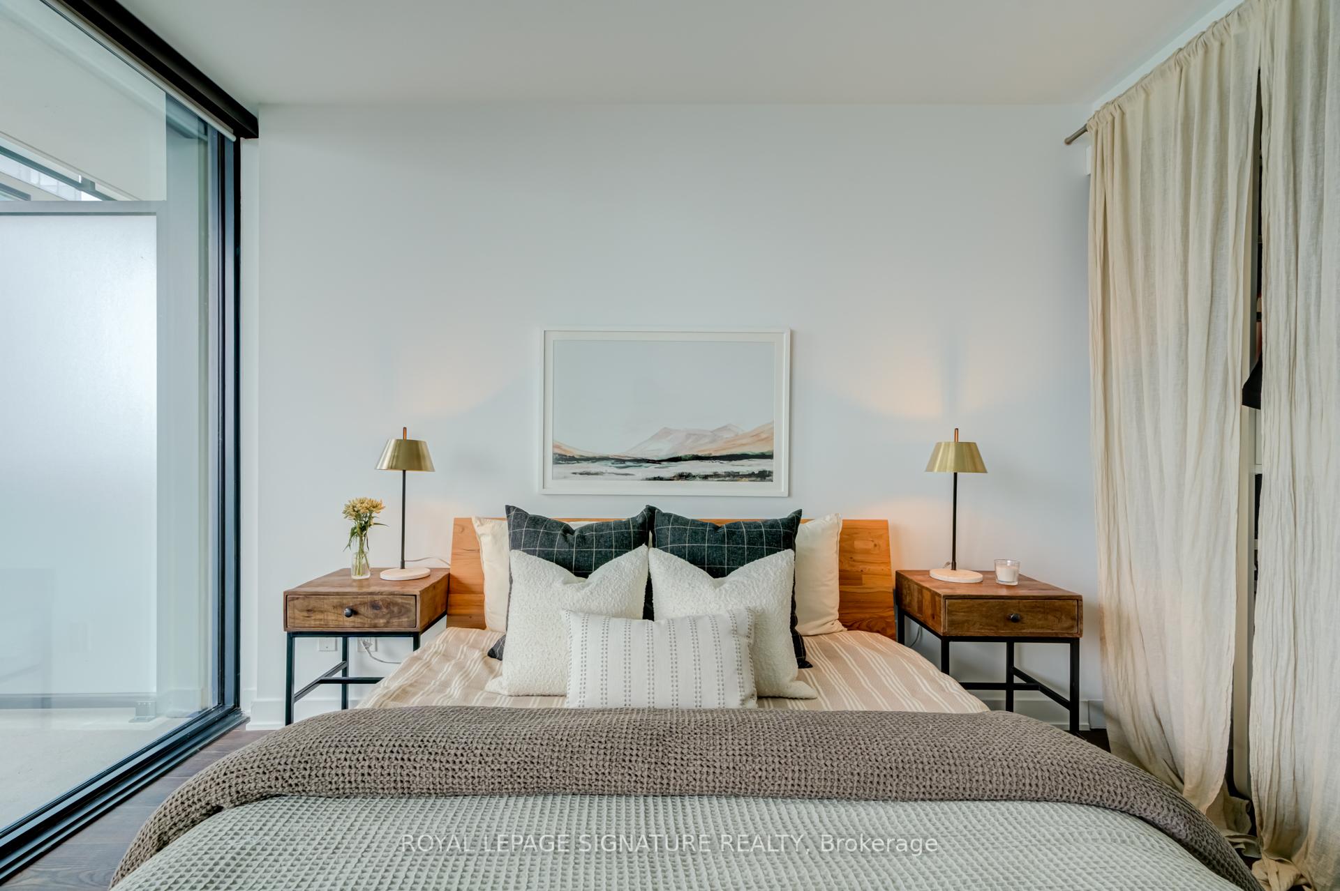Photo 22 of Unit 2710, 185 Roehampton Avenue, Toronto, Mount Pleasant West — HOMEH