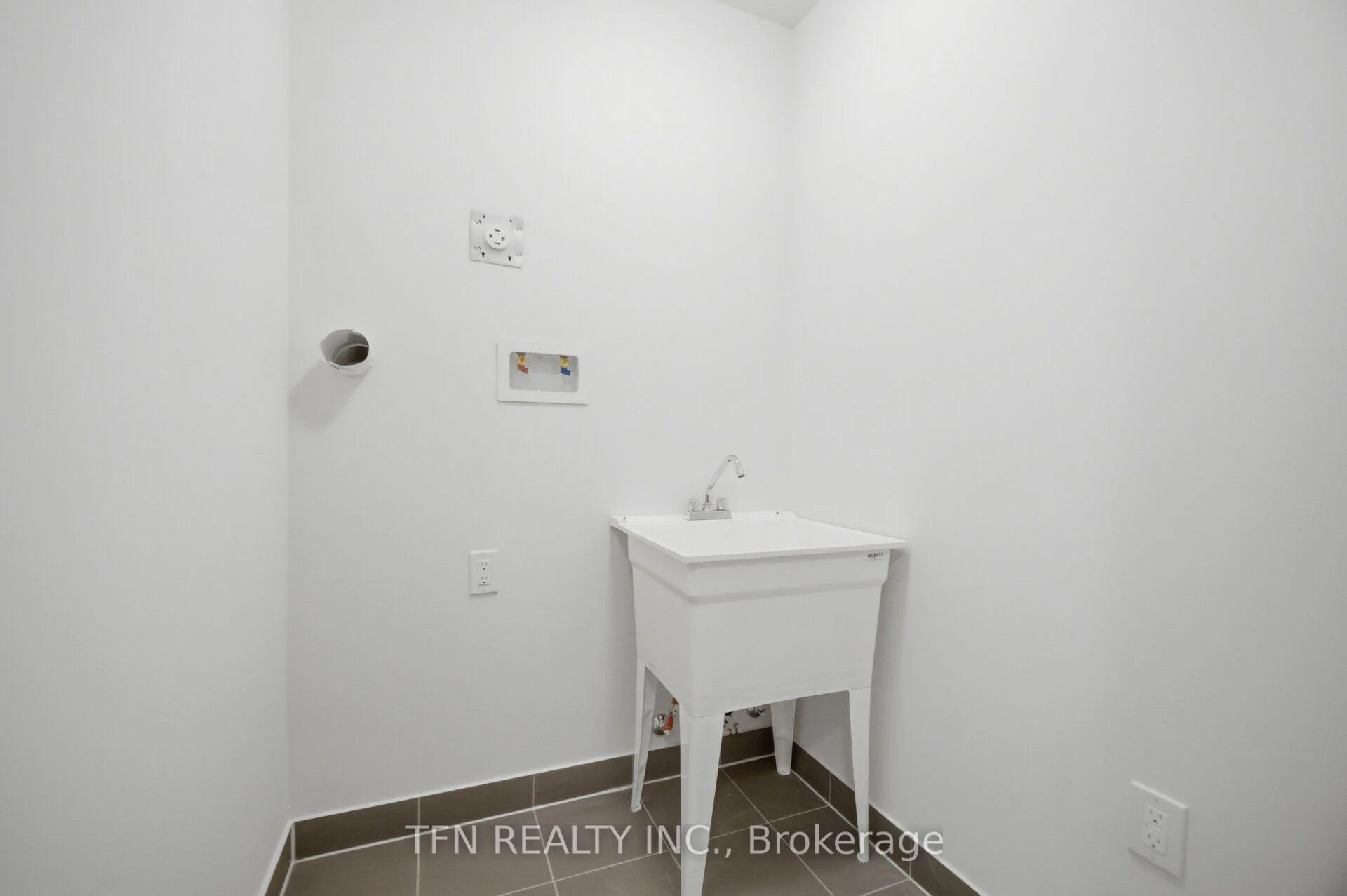Photo 47 of 31 Brown Street, Erin — HOMEH