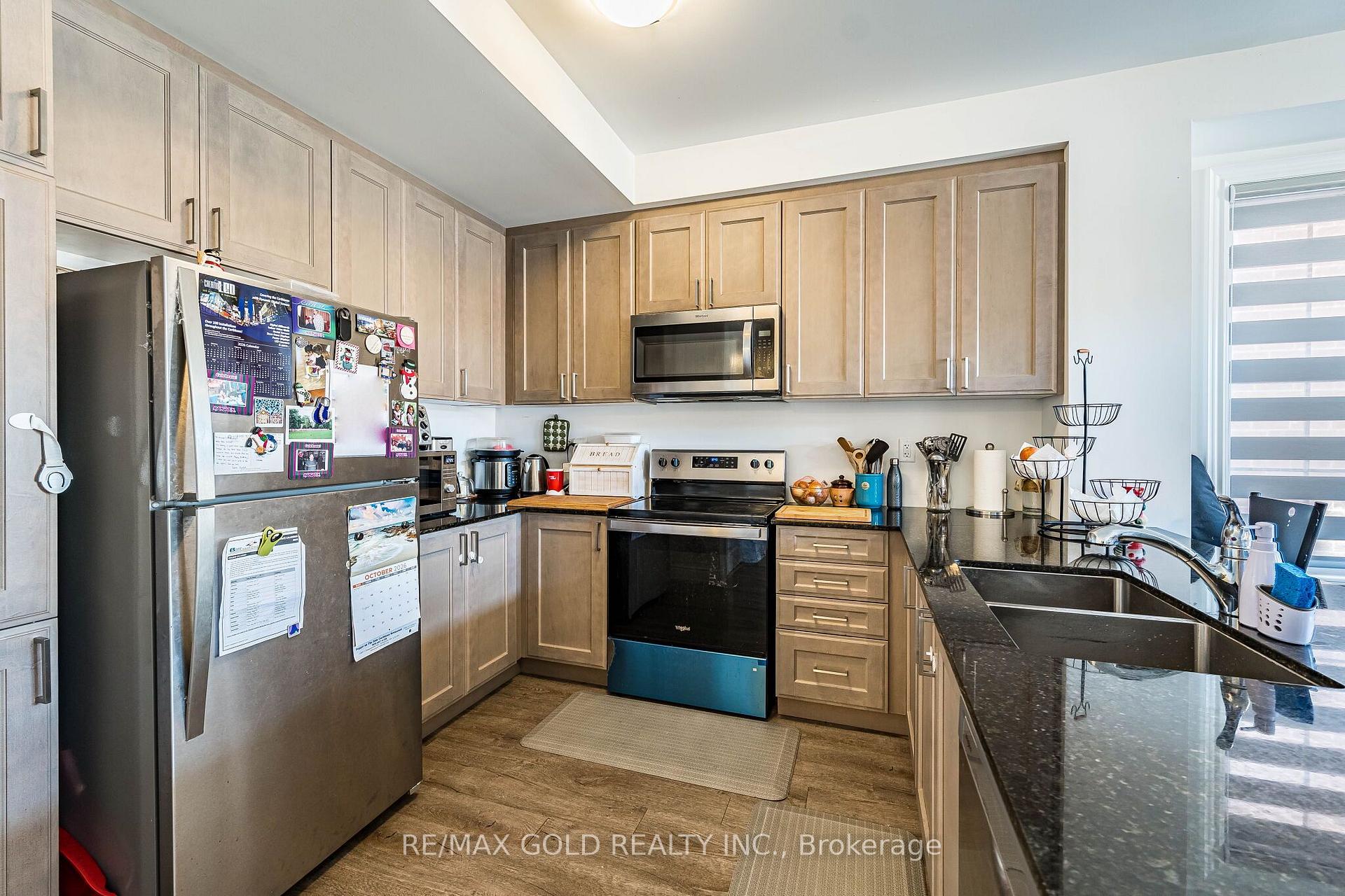 Photo 14 of 13 Keppel Circle, Brampton, Northwest Brampton — HOMEH