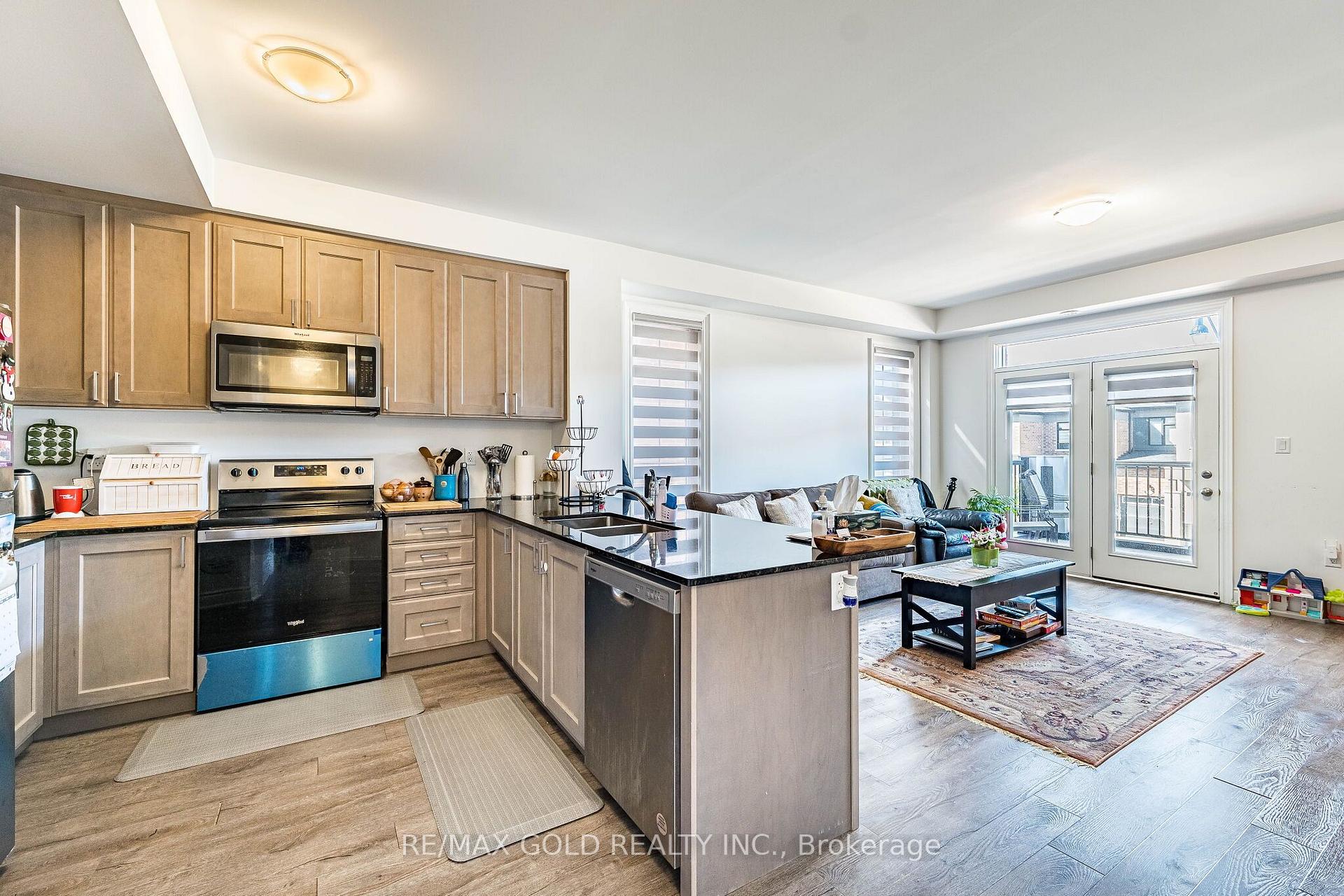 Photo 16 of 13 Keppel Circle, Brampton, Northwest Brampton — HOMEH