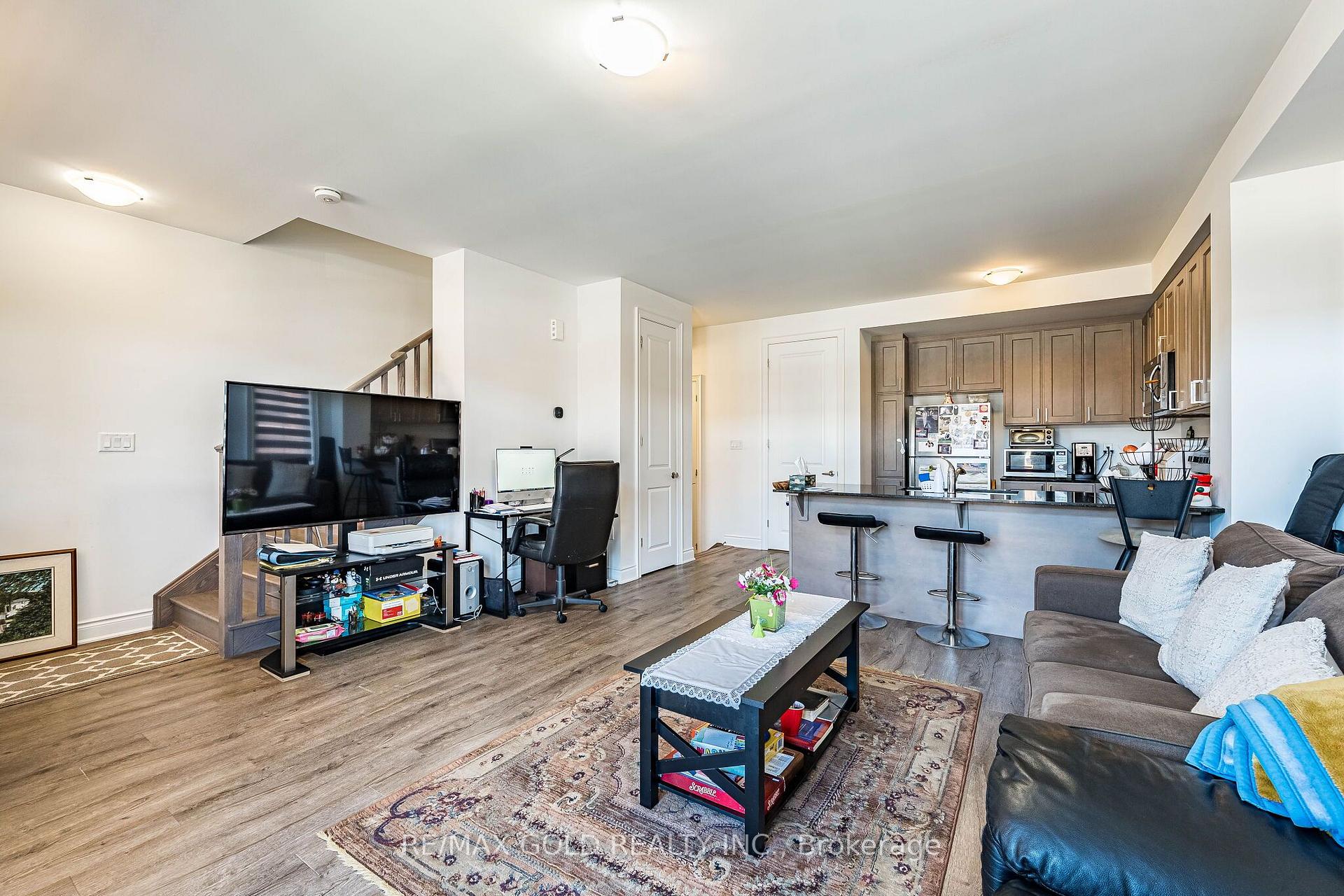 Photo 23 of 13 Keppel Circle, Brampton, Northwest Brampton — HOMEH