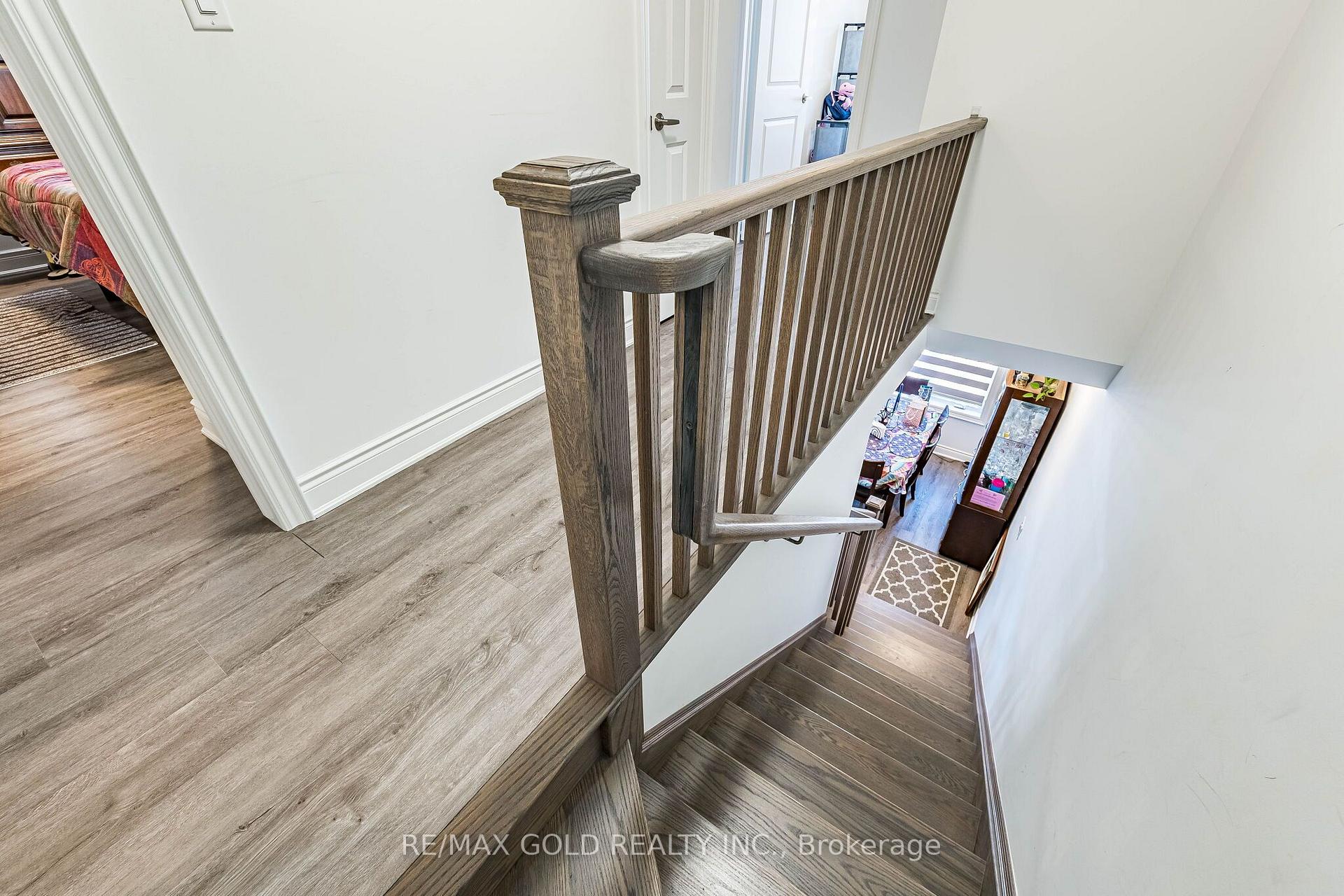 Photo 27 of 13 Keppel Circle, Brampton, Northwest Brampton — HOMEH