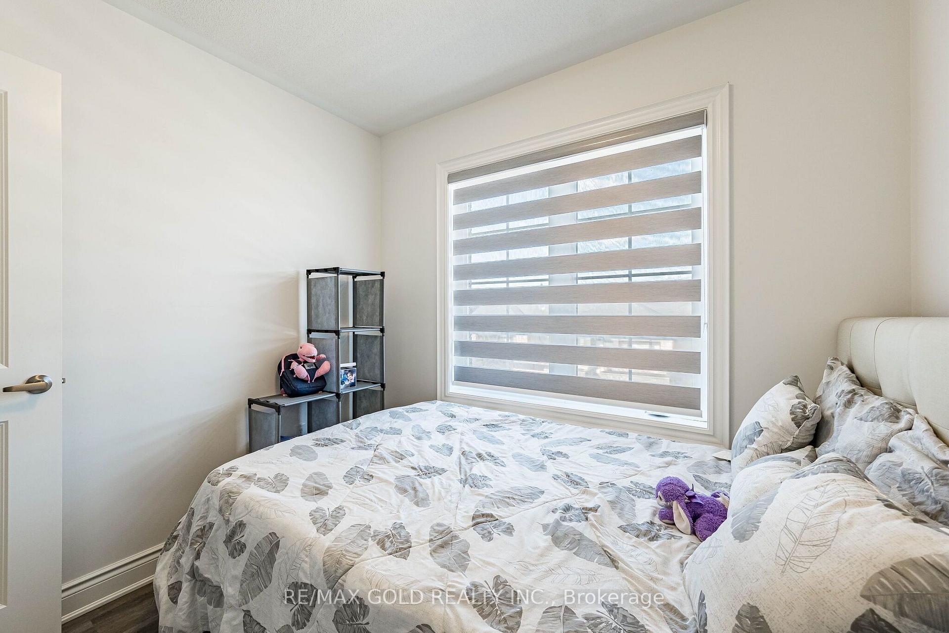 Photo 35 of 13 Keppel Circle, Brampton, Northwest Brampton — HOMEH