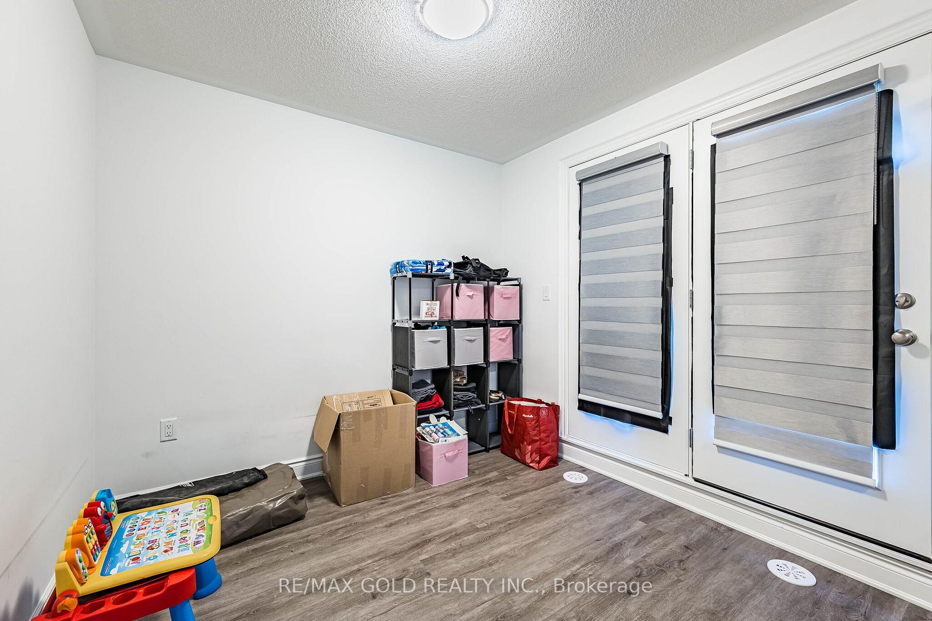 Photo 36 of 13 Keppel Circle, Brampton, Northwest Brampton — HOMEH