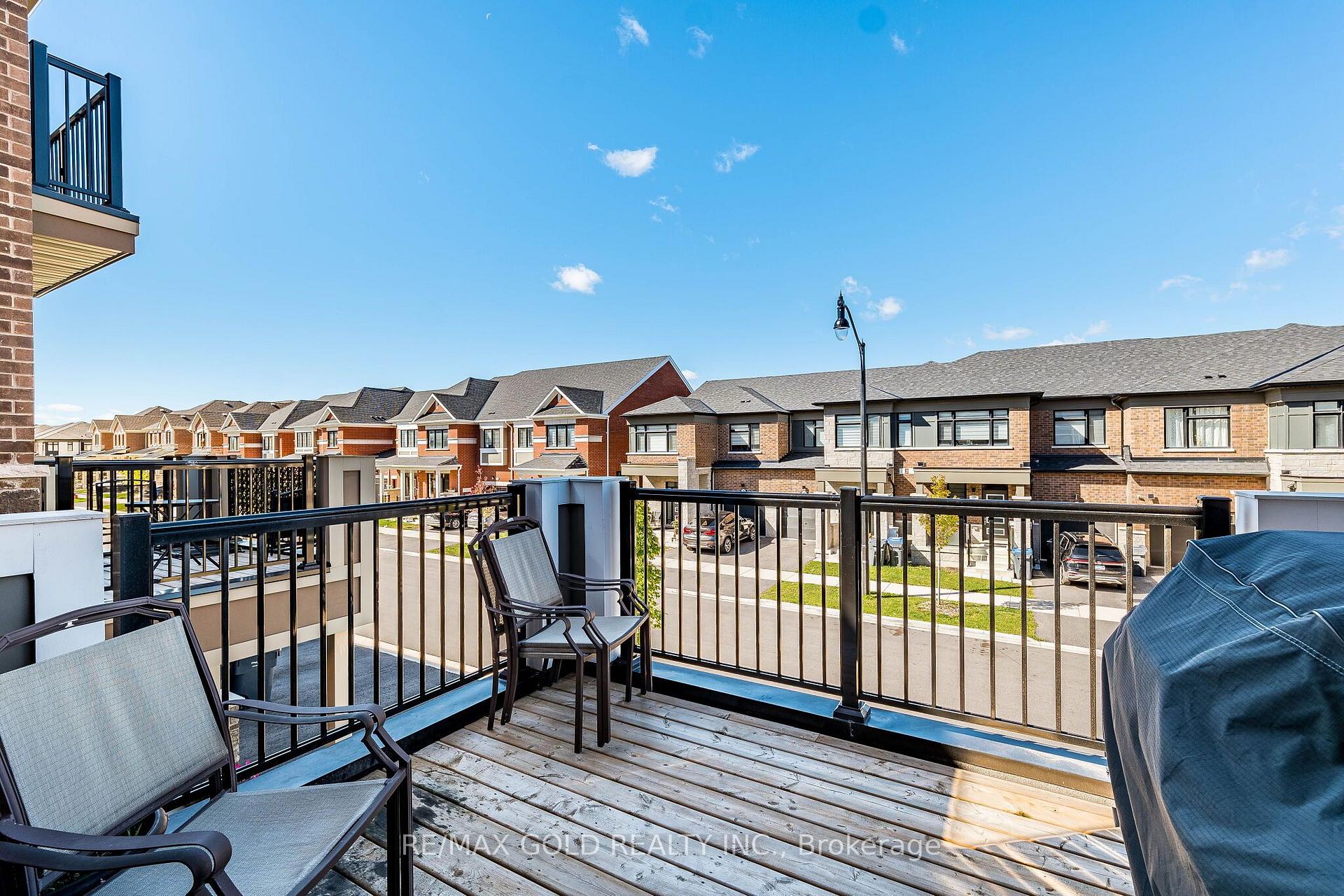 Photo 43 of 13 Keppel Circle, Brampton, Northwest Brampton — HOMEH