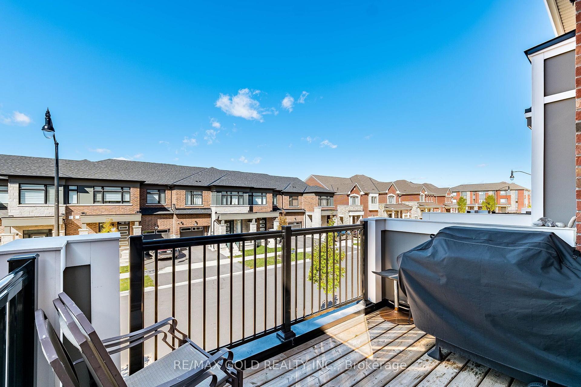 Photo 46 of 13 Keppel Circle, Brampton, Northwest Brampton — HOMEH