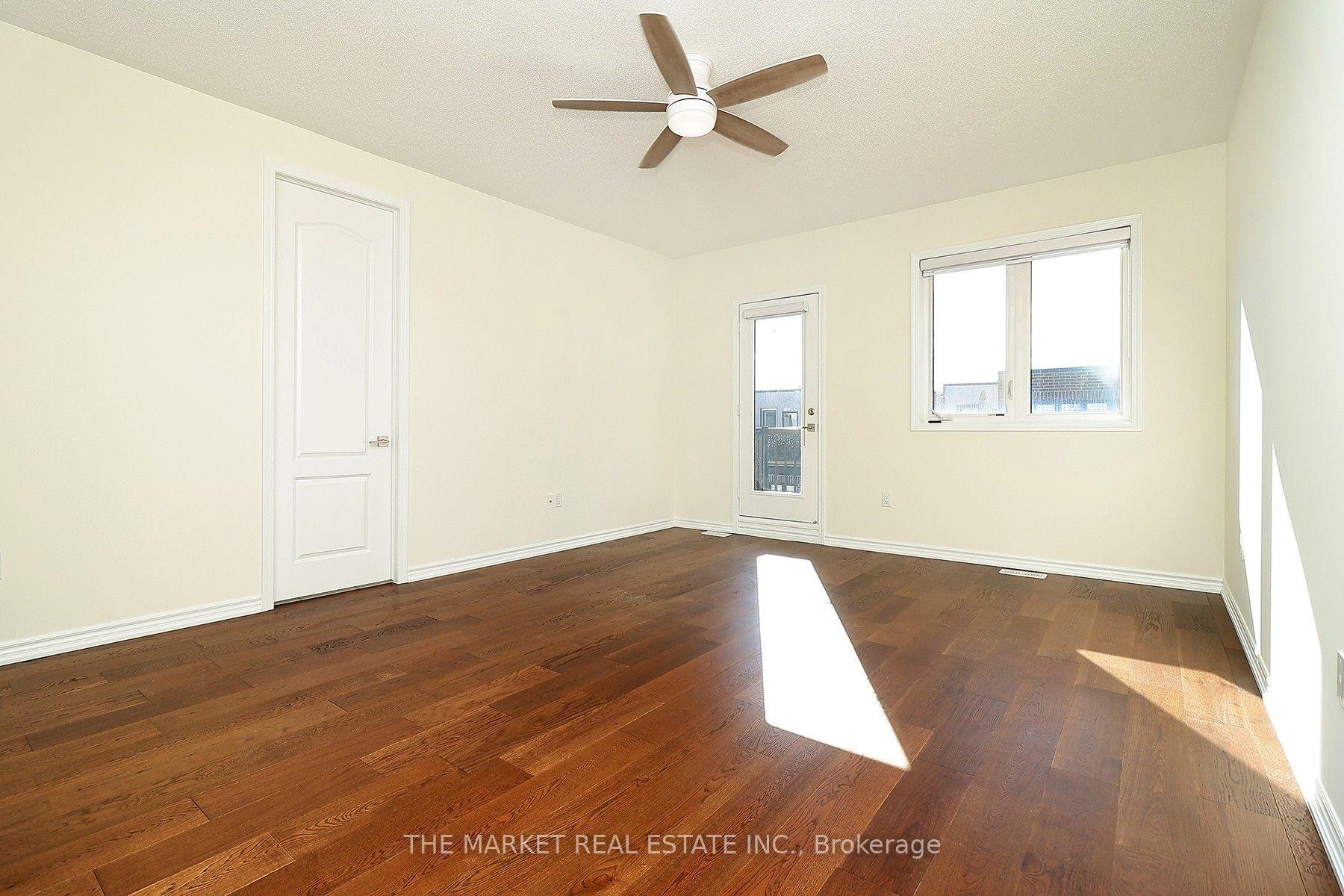 Photo 25 of 13 Father Redmond Way, Etobicoke, Alderwood — HOMEH