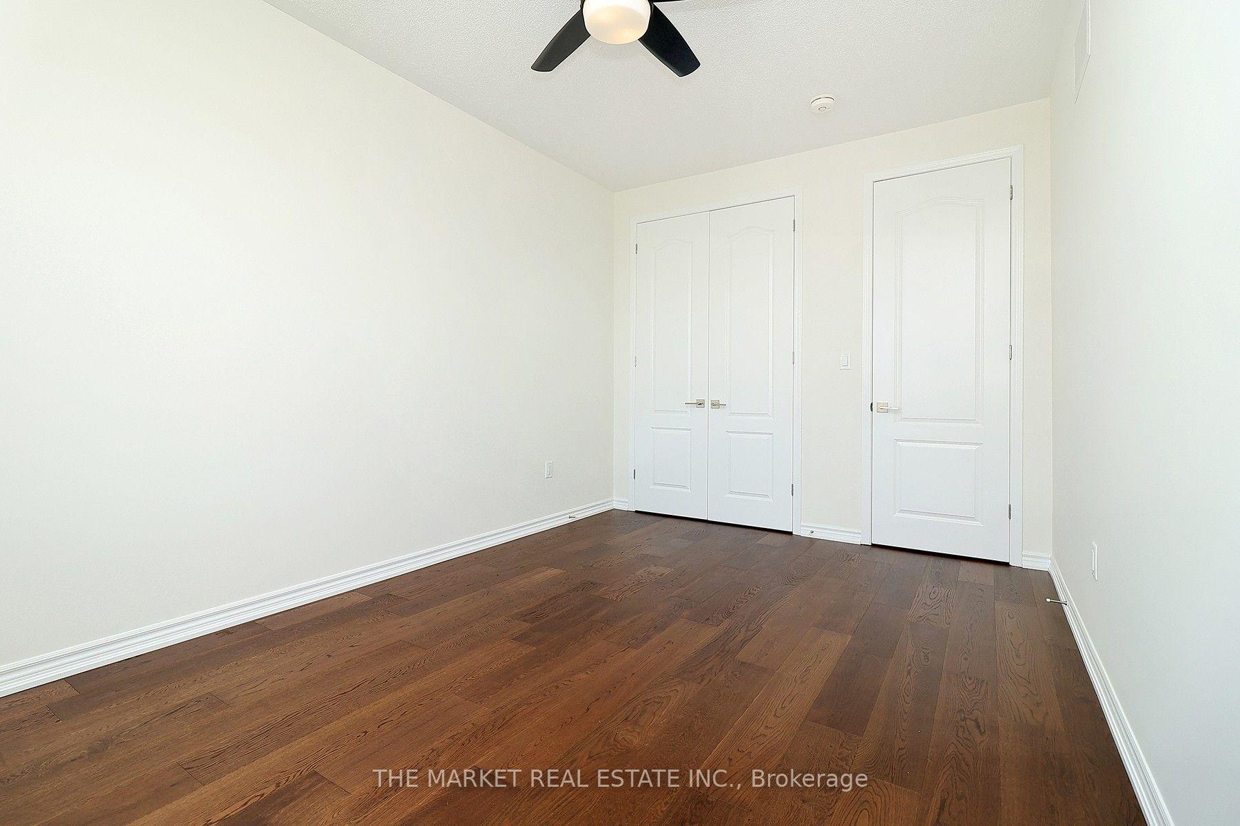 Photo 33 of 13 Father Redmond Way, Etobicoke, Alderwood — HOMEH