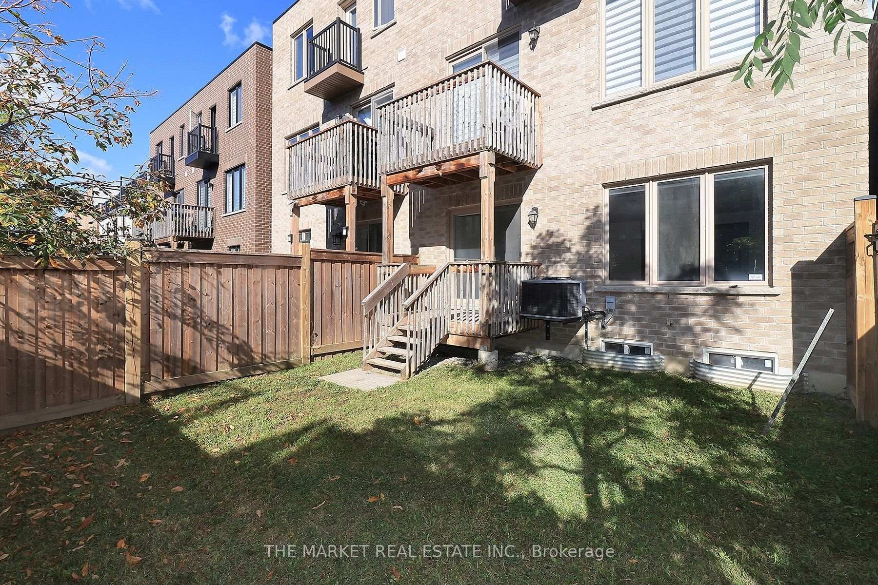 Photo 45 of 13 Father Redmond Way, Etobicoke, Alderwood — HOMEH