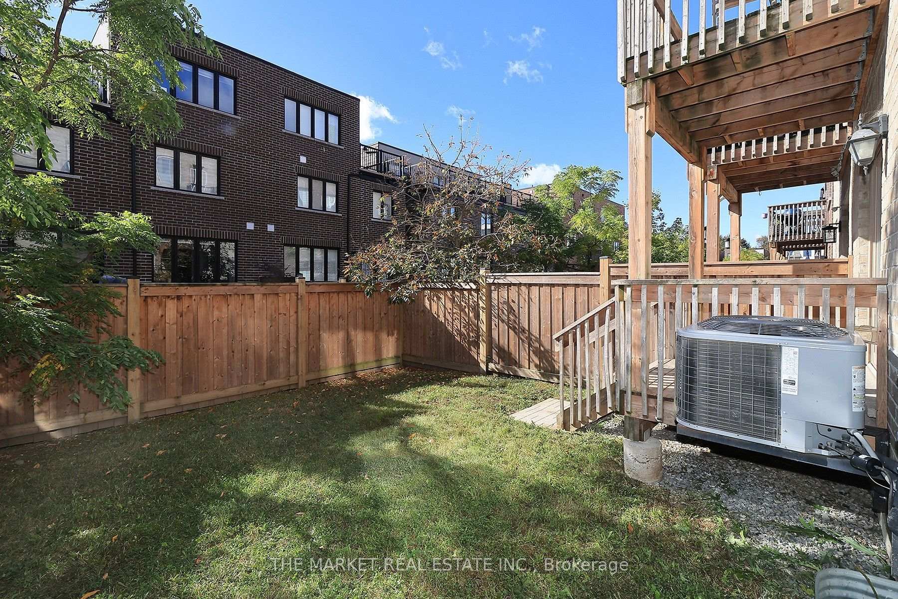 Photo 46 of 13 Father Redmond Way, Etobicoke, Alderwood — HOMEH