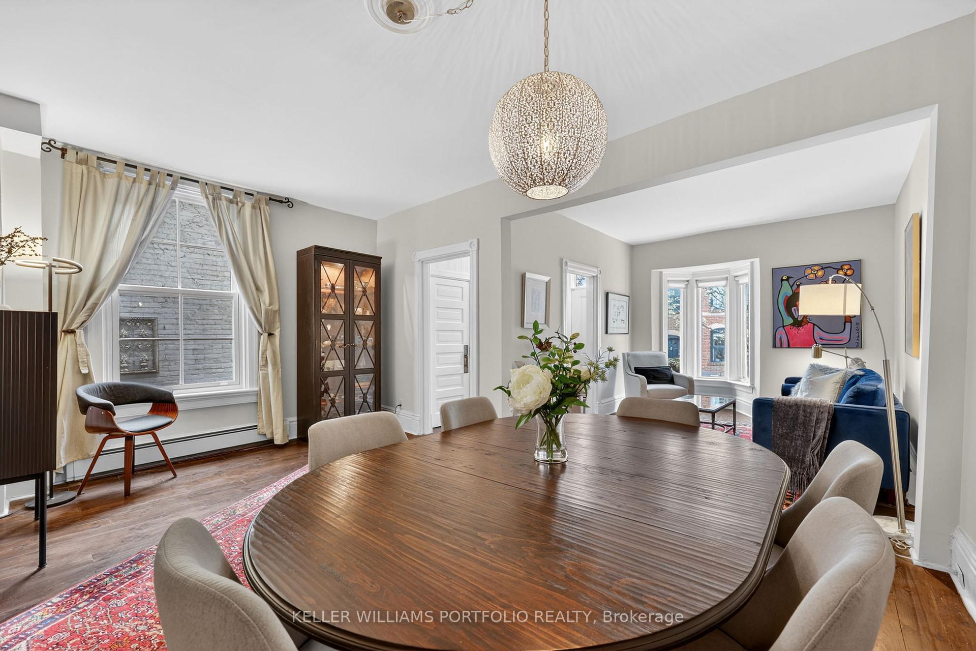Photo 11 of 24 Bishop Street, Toronto, The Annex — HOMEH
