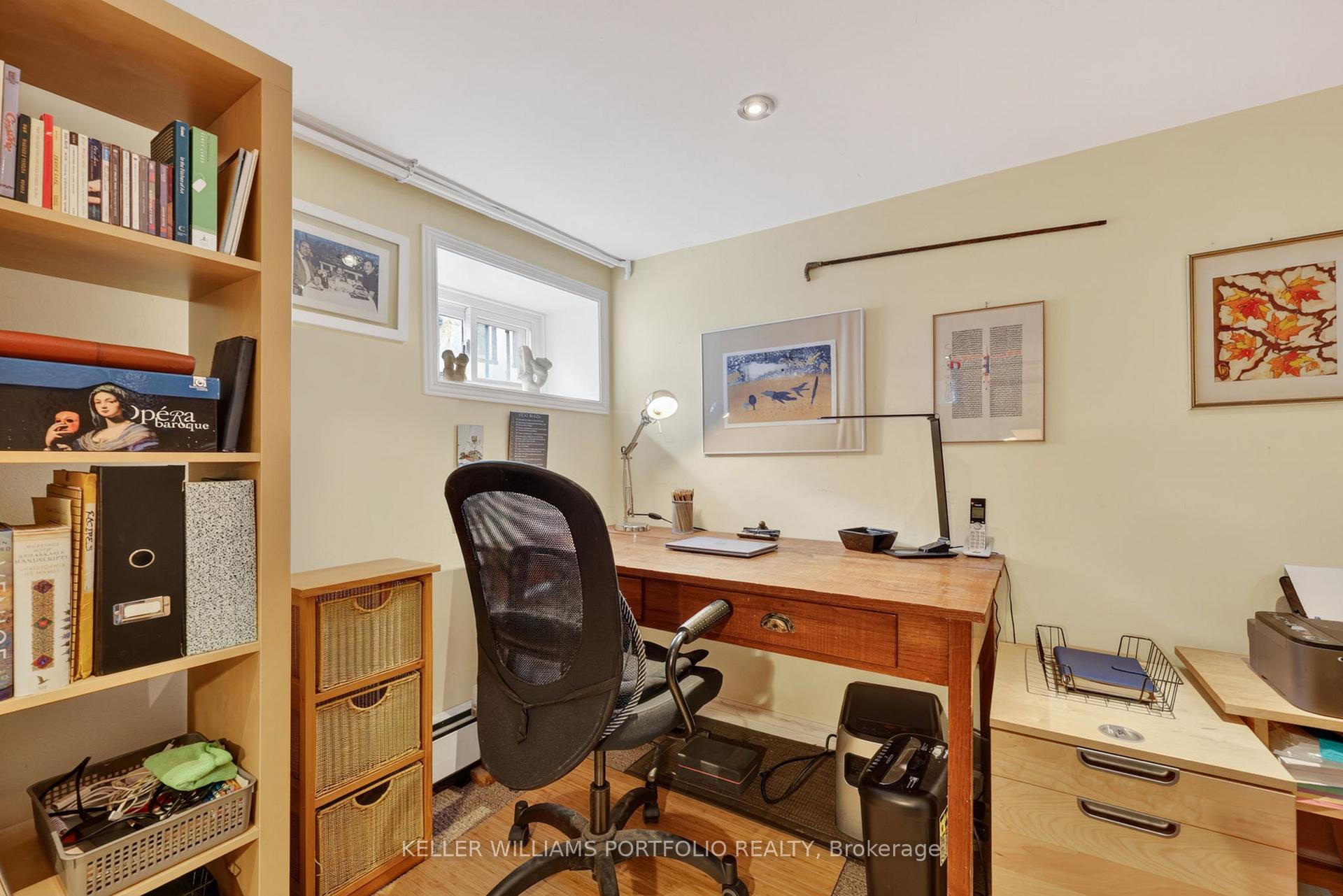 Photo 31 of 24 Bishop Street, Toronto, The Annex — HOMEH