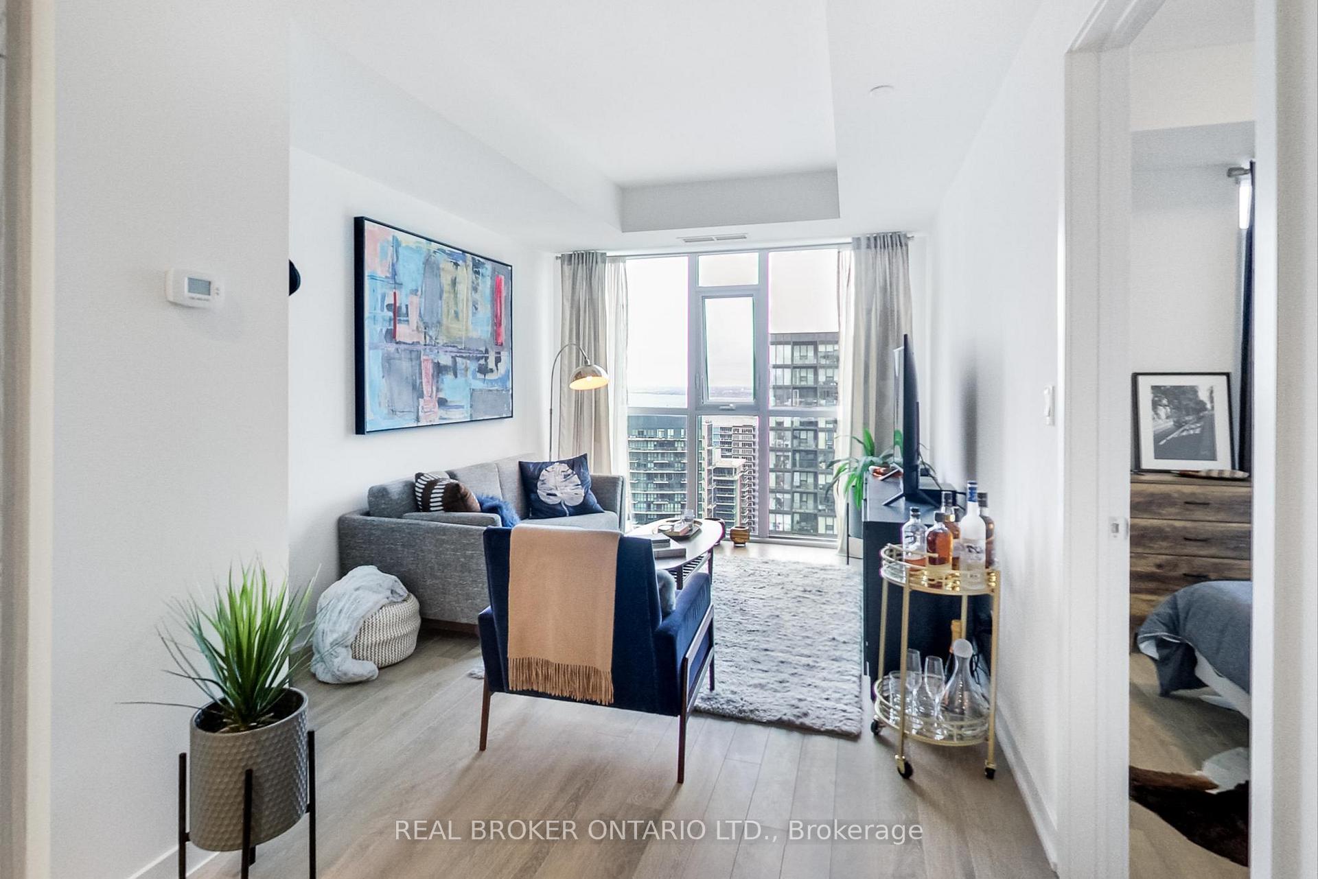 Photo of Unit 2904, 50 Ordnance Street